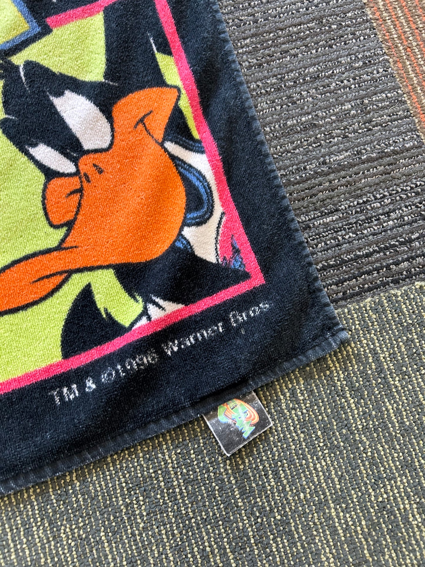 Vintage Warner Bros. Space Jam Beach Towel Michael Jordan & Looney Tunes Movie About 27.5x56 Inches