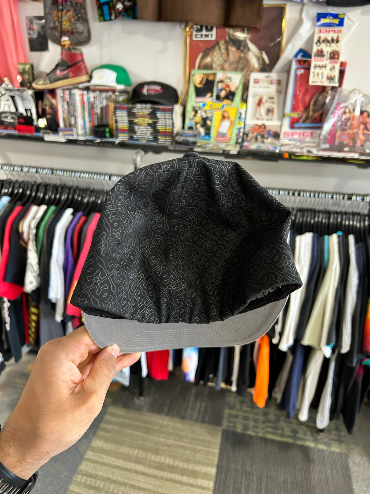 Vintage 2000s DC Shoes All Over Repeat Logo FlexFit Hat Small/Medium Fit
