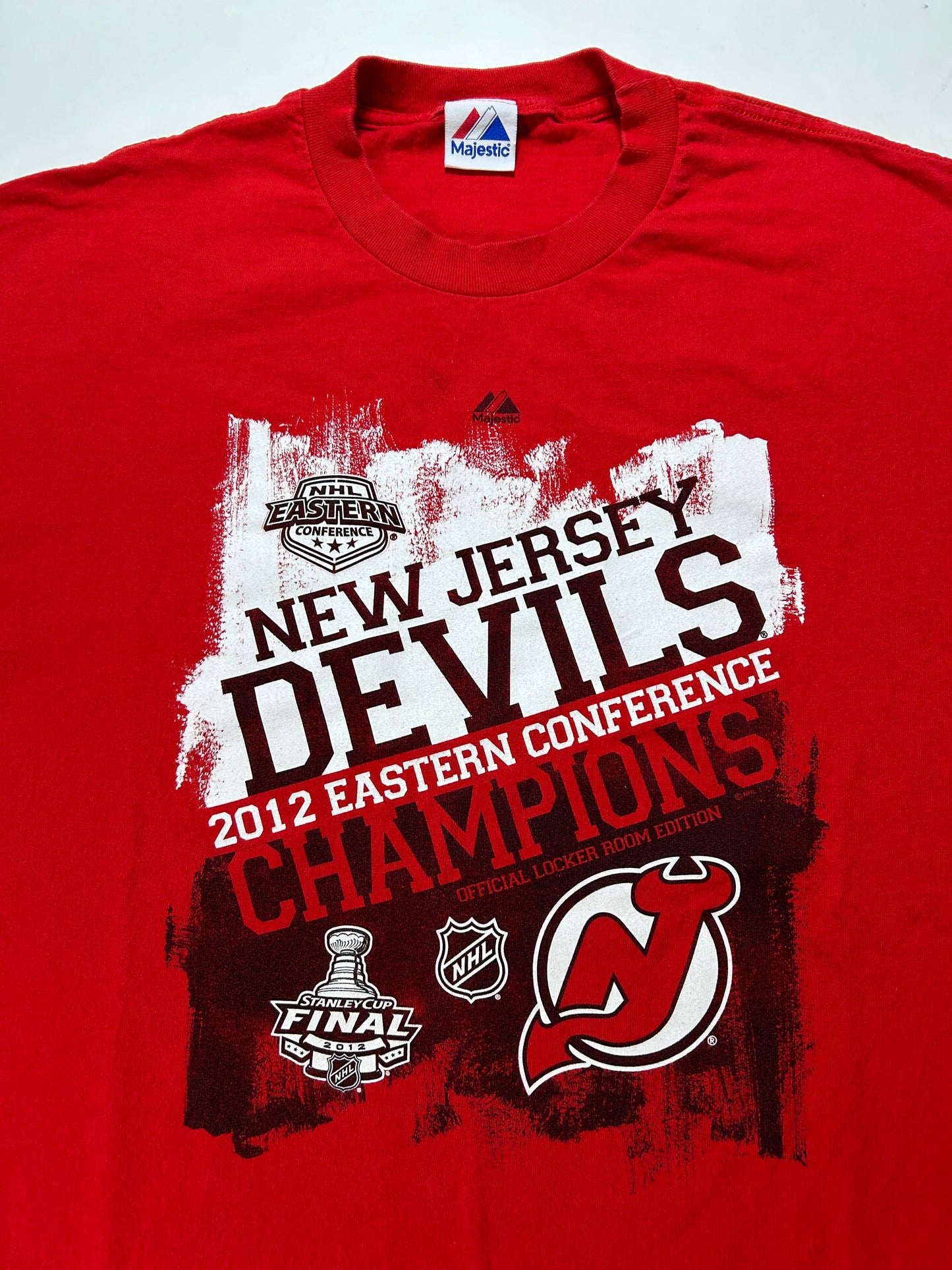 Majestic New Jersey Devils 2012 Eastern Conference Champions Official Locker Room Edition NHL Tee 2XL 25.5x30.5 Inches