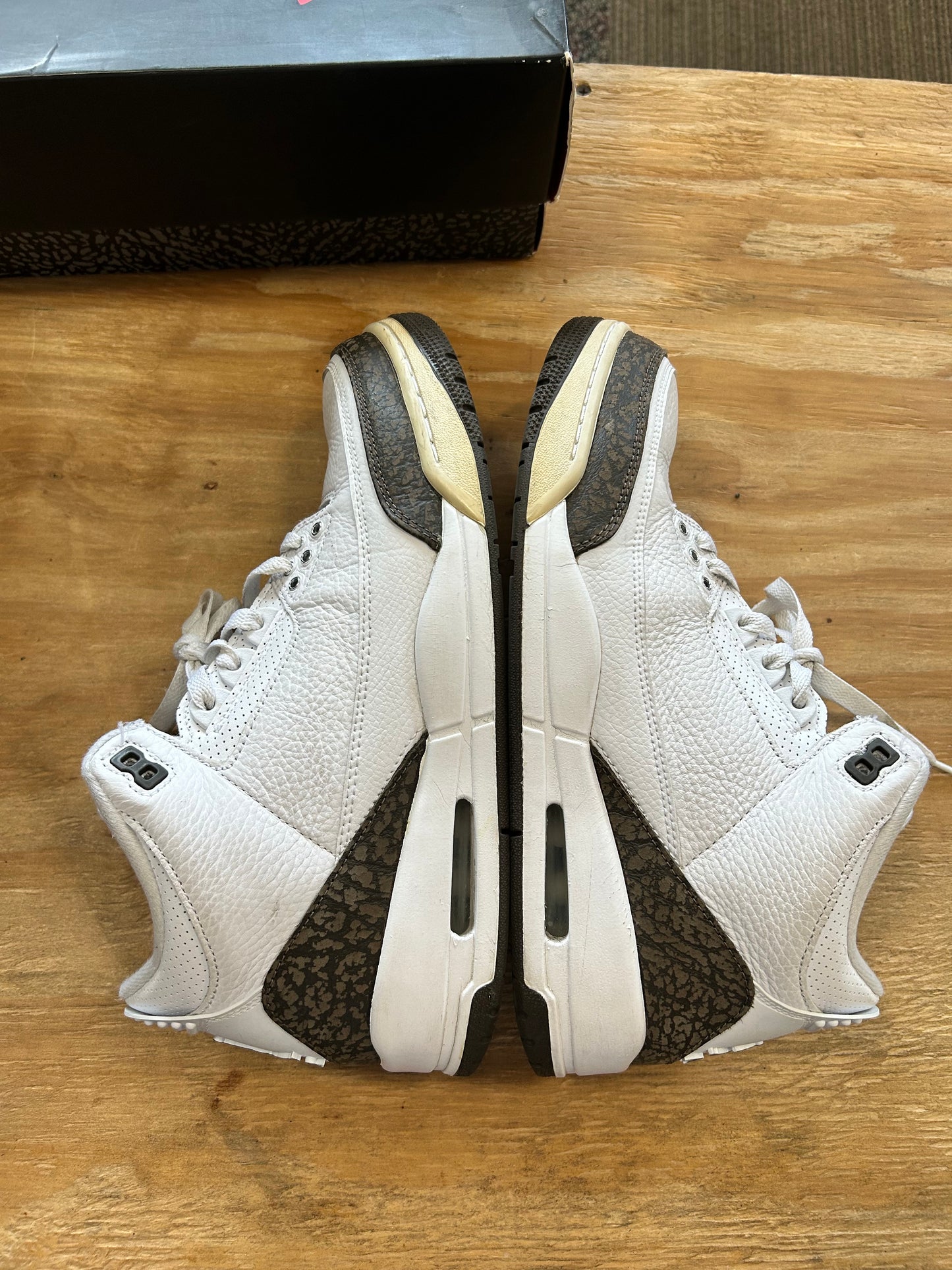 Air Jordan 3 Retro 2018 Mocha Size 10 With Box Used As Is Nike [136064 122]