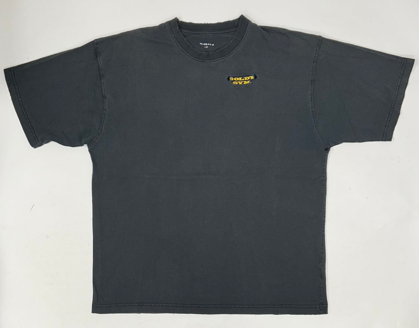 Vintage 00s Gold’s Gym Embroidered Chest Logo Worn In 24.5x30.5 Inches