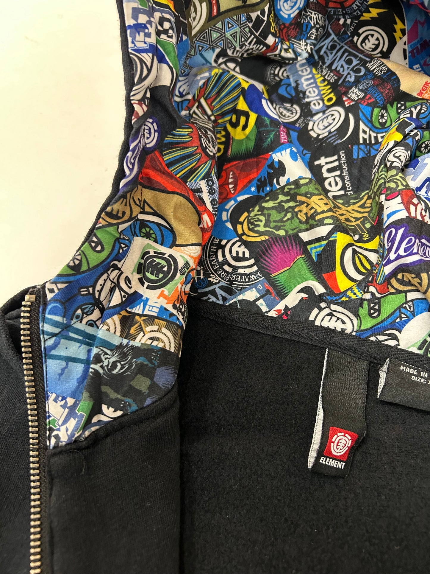 Vintage 00s Element Skatboards Earth•Wind•Water•Fire Collage Print Zip Up Hooded Sweatshirt XL/L Fit 24.25x30.25 Inches