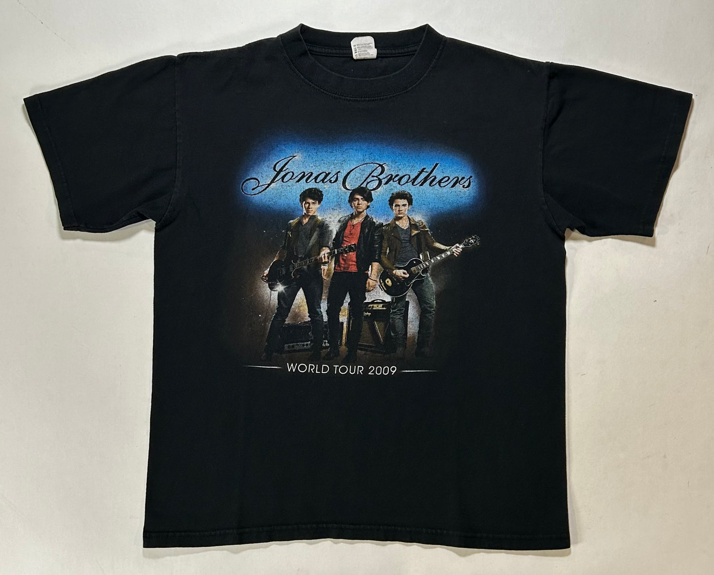 Vintage Jonas Brothers 2009 World Tour Band Music Concert Tee Medium 20.25x25 Inches Black Faded