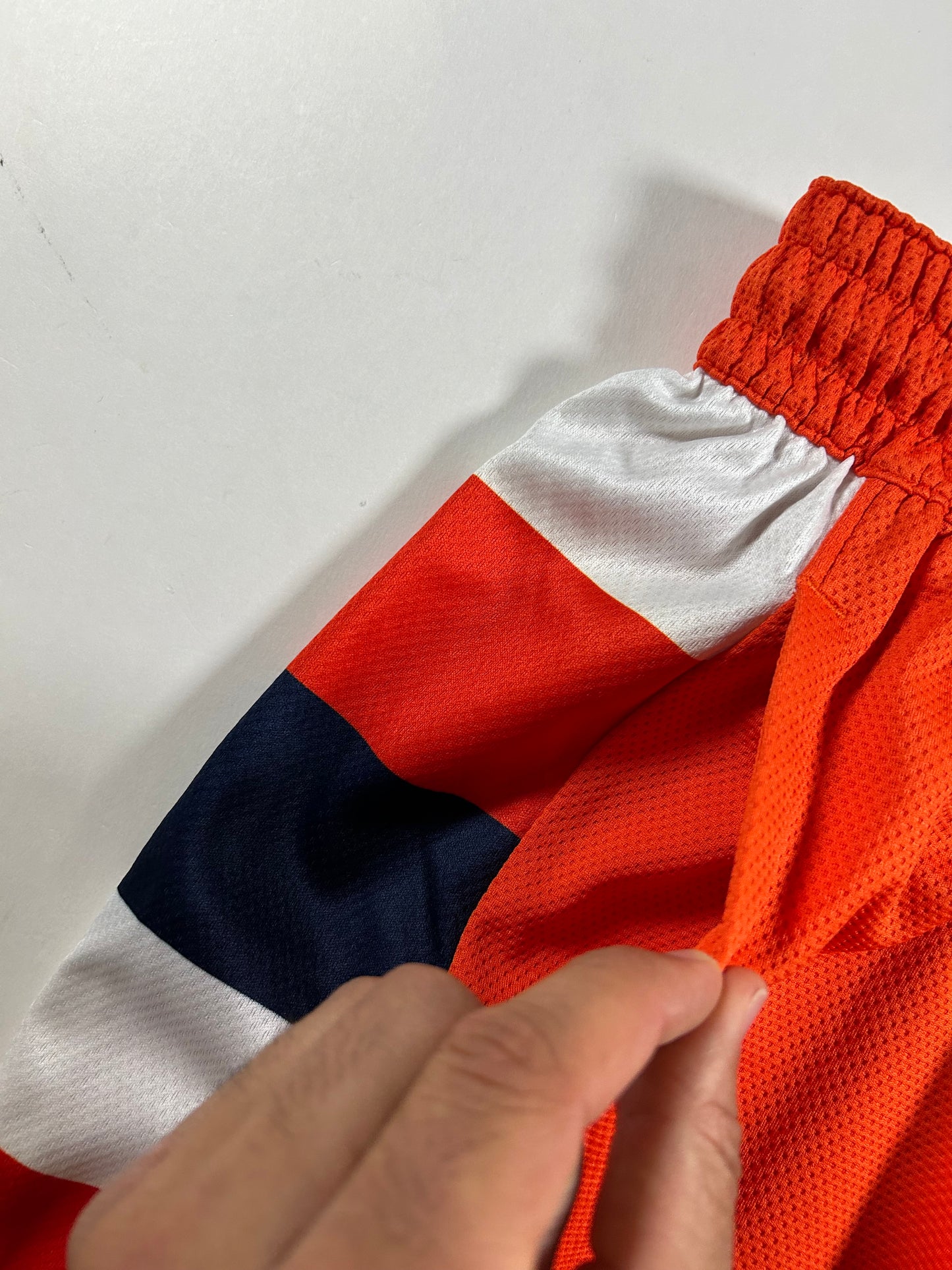 Syracuse Orange Shorts Orange NCAA Basketball Nike Dri Fit Orangemen Medium 13.25x21/22 Iniches