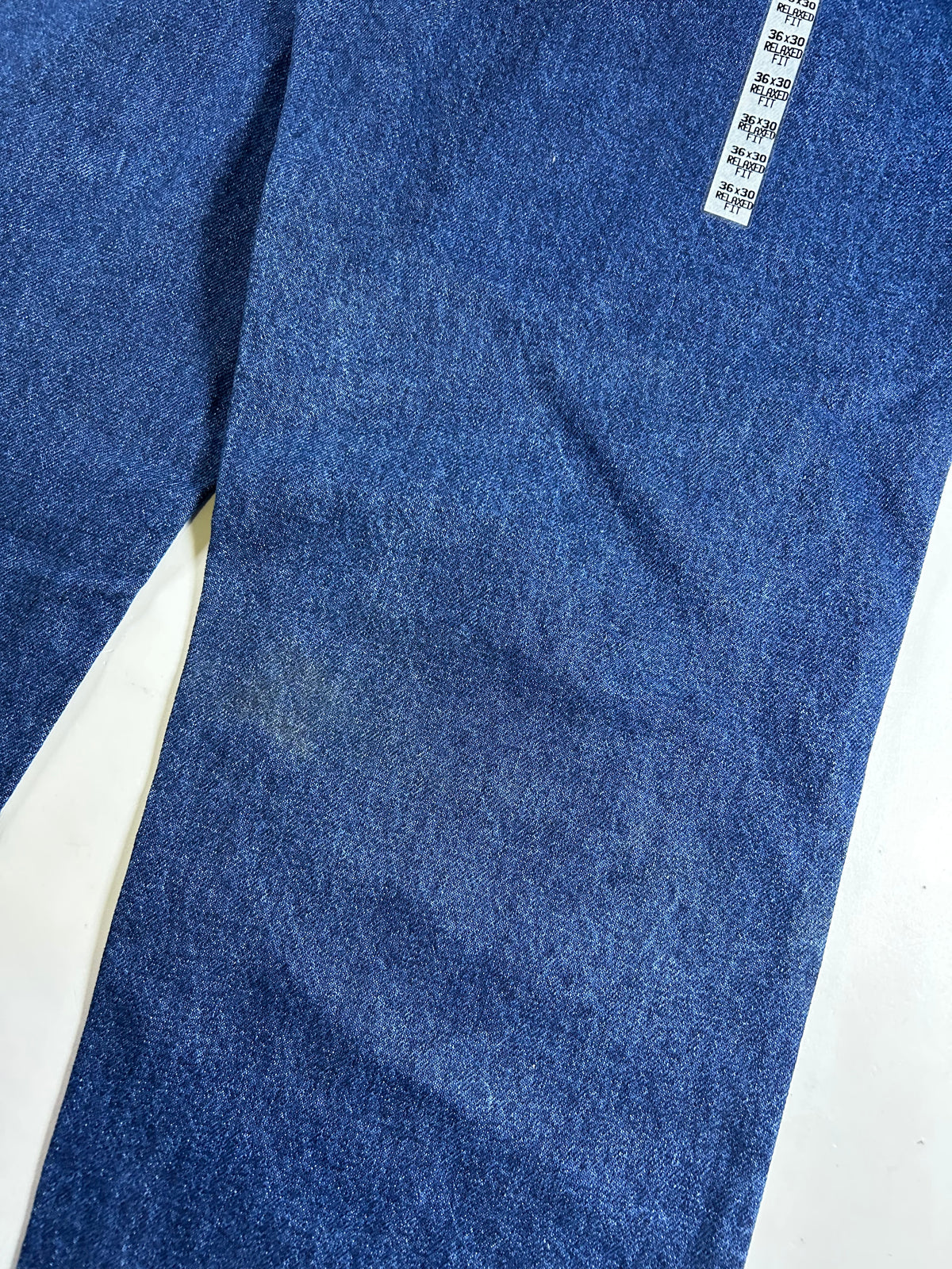 Vintage Lee Blue Jeans Relaxed Fit Deadstock NWT Size 36x30 Tapered Leg 1999 New About 17.25x42 Inches