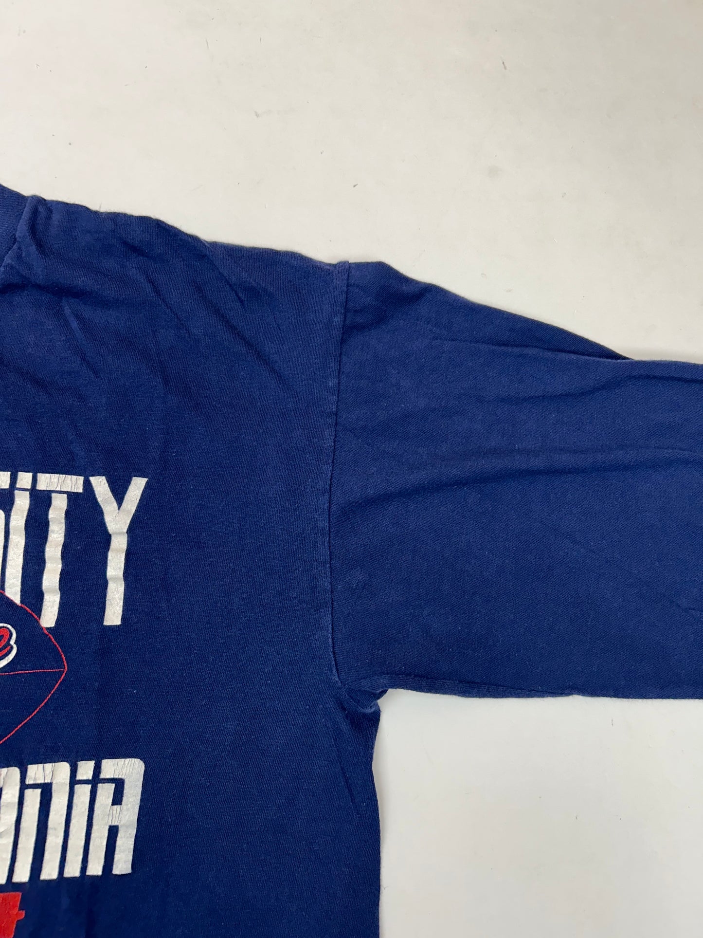 Vintage Collegiate Pacific 1984 Ivy League Champions University Of Pennsylvania Long Sleeve College Tee Medium Fit 20.5x26.5 Inches