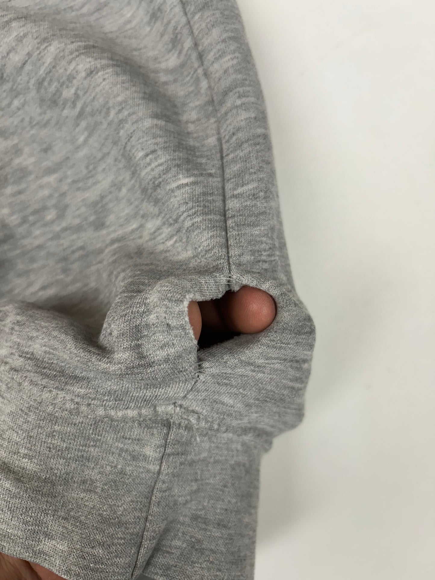 Vintage 00s Nike Swoosh Embroidered Chest Logo Essential Crewneck Sweatshirt 2XL/XL Fit 27.5x29.75 Has Small Flaw On Side As Is