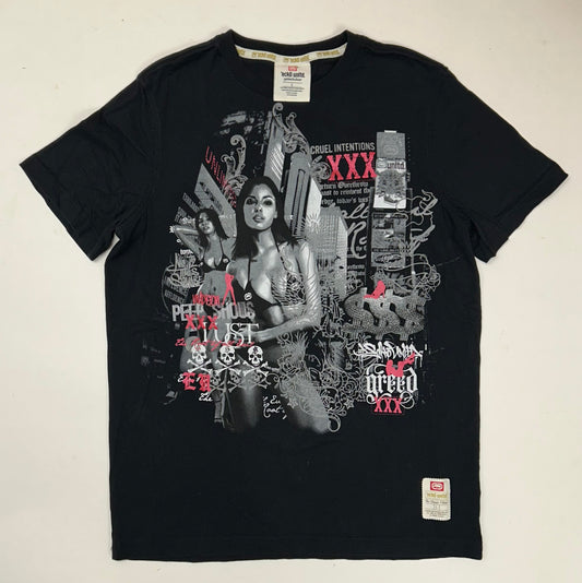 Vintage 00s Eckō Unltd Cruel Intentions Girl Graffiti Graphic Tee Large 21x28.5 Inches