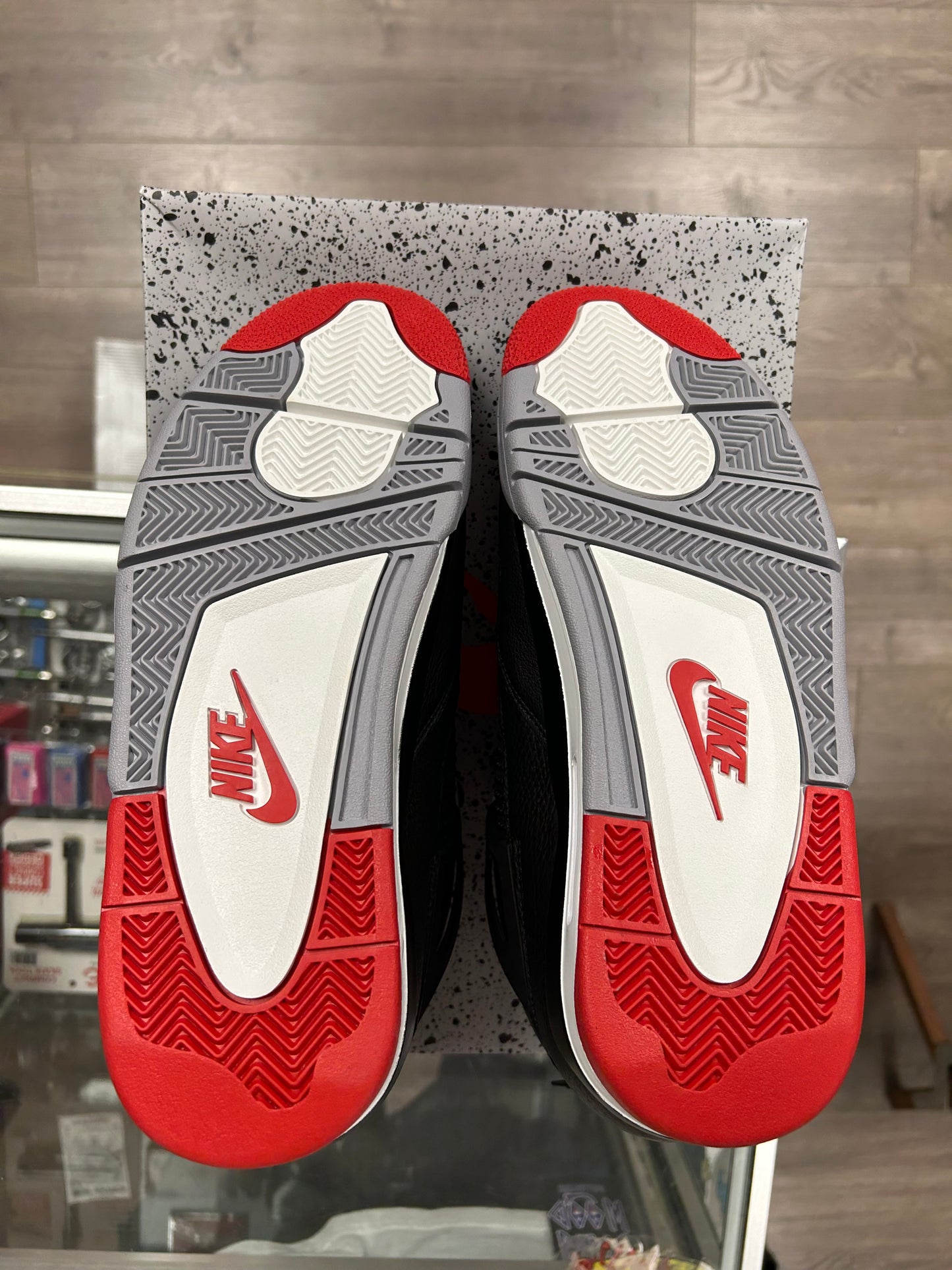 2024 Nike Air Jordan 4 Retro Bred Reimagined Size 10 FV5029 006 DS Brand New