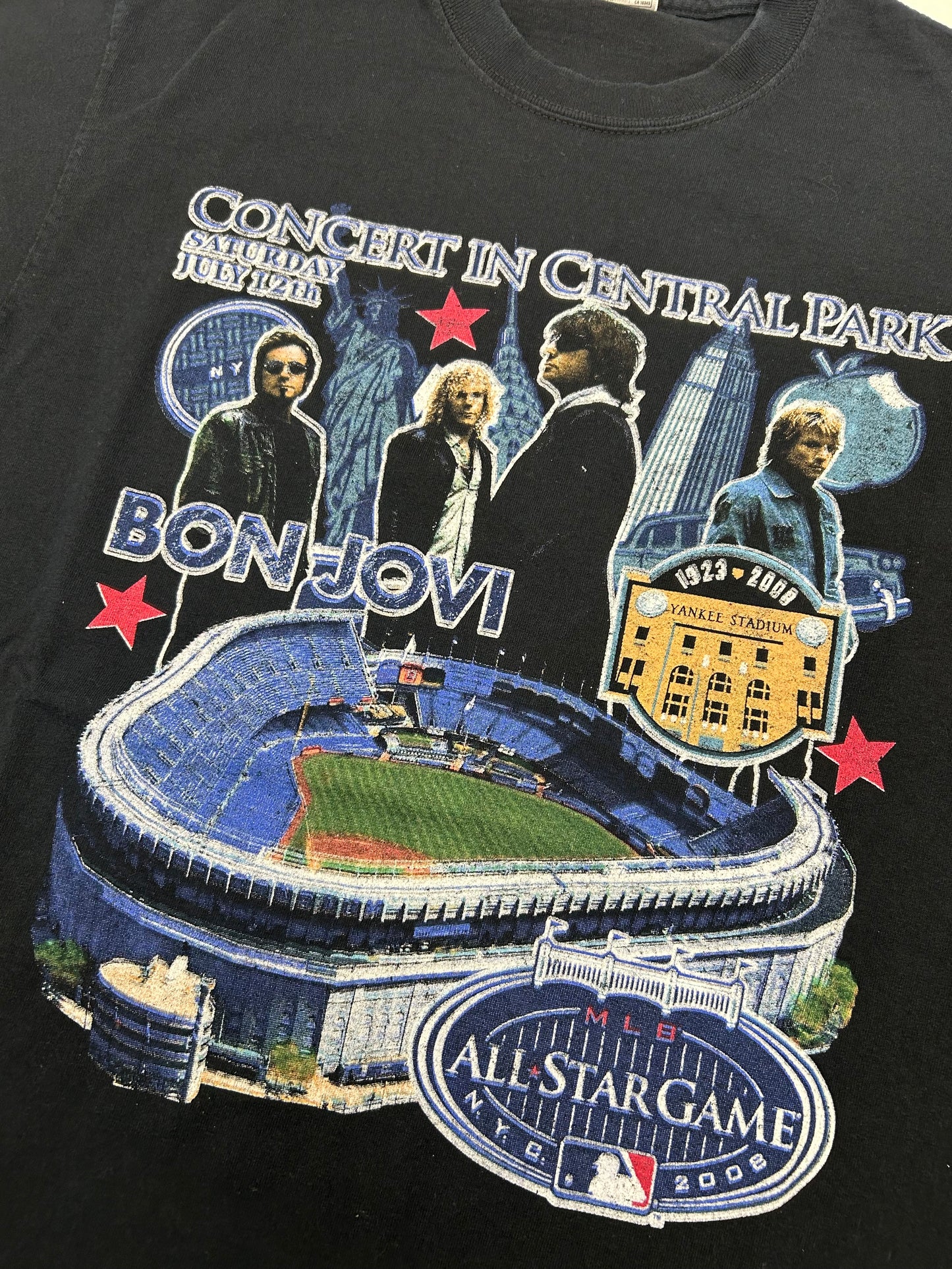 Bon Jovi 2008 MLB All Star Game Concert In Central Park Music Band Tour Tee Small/Medium Fit 19x28.25 Inxhes