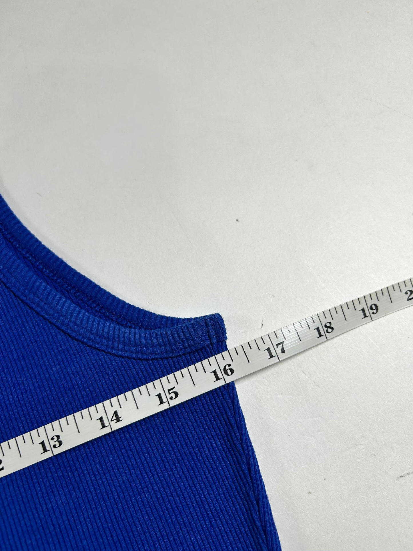 New York Giants NFL Licensed Women’s Large Blue Fitted Ribbed Tank Top 2000s 16.25x26.75 Inches.