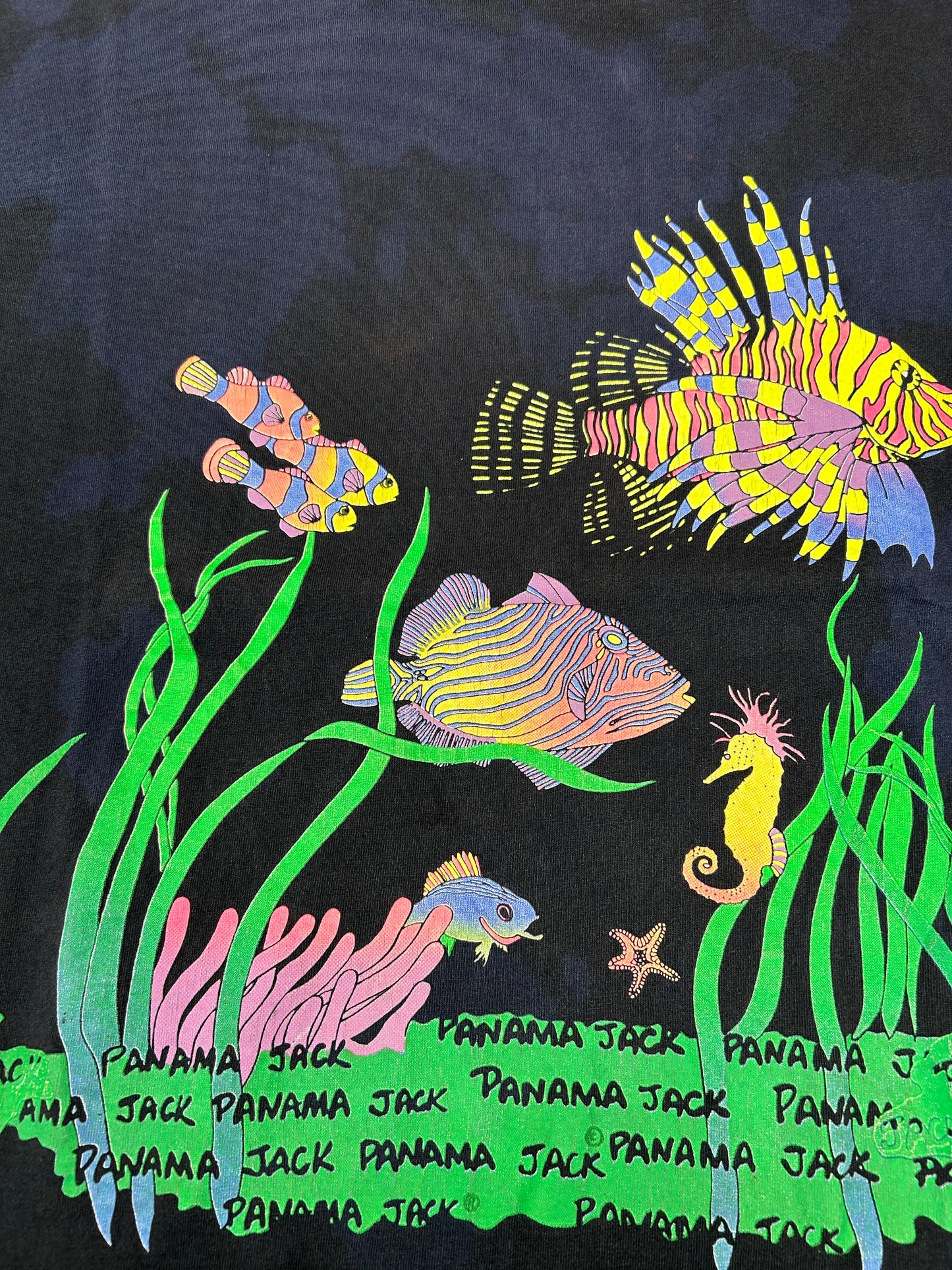 Vintage Panama Jack AOP Fish Tee XL 23.25x31.75 Inches