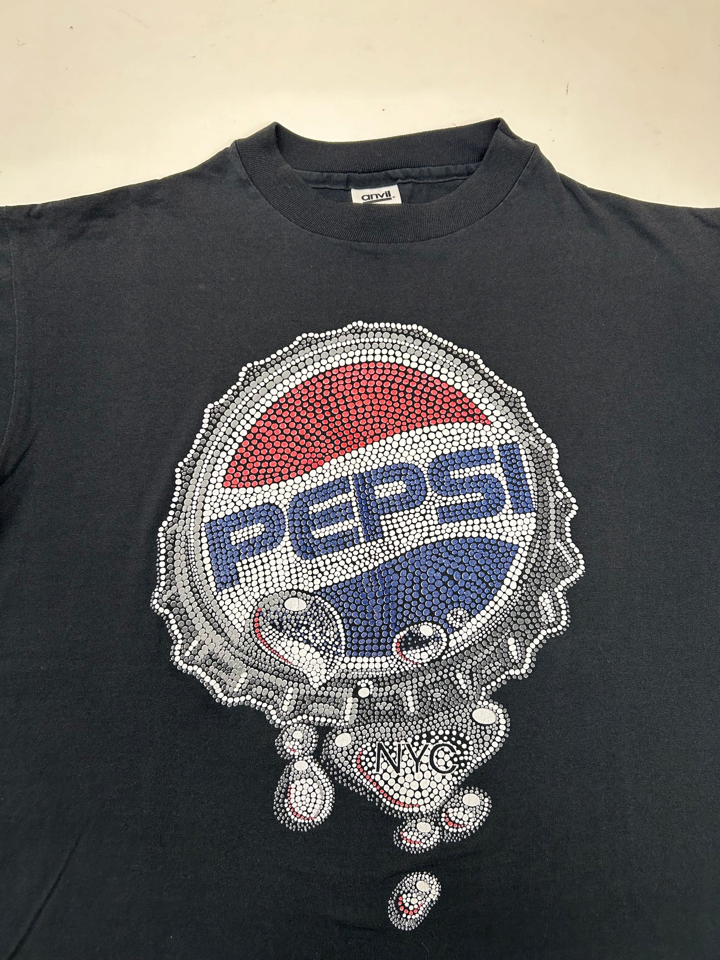 Vintage 90s Pepsi NYC Soda Cap Tee Thin Great Wear & Fading Boxy Large 23.25x26.75 Inches