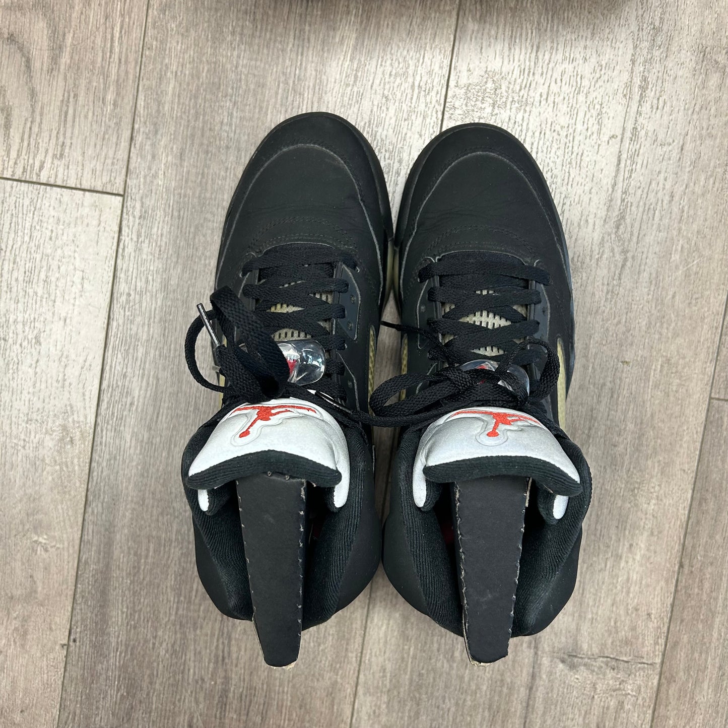 2016 Nike Air Jordan 5 Retro Black Metallic Size 9.5 Used With Box 845035 003