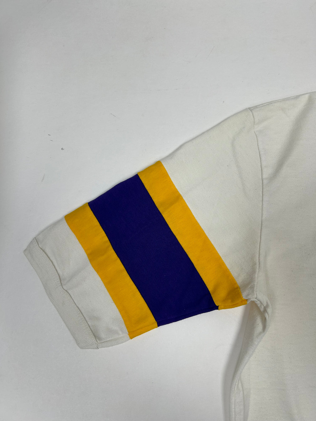 Vintage Minnesota Vikings NFL Nutmeg Mills T-shirt Medium 21.5x28.25/30 Inch 80s