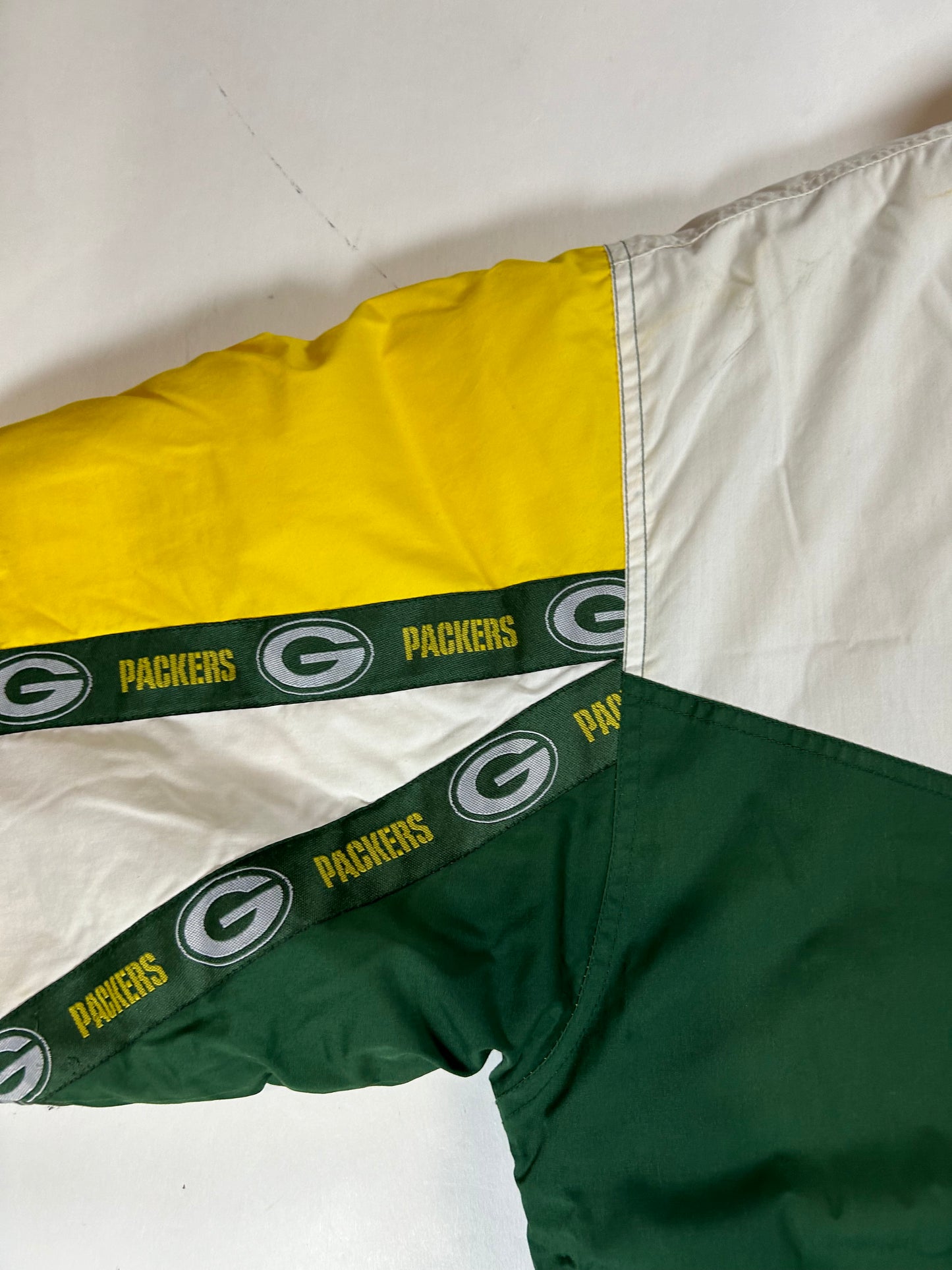 Vintage 90s Pro Player By Daniel Young Green Bay Packers NFL Zip Up Puffer Jacket Large 27.5x28 Inches As Is Has Wear