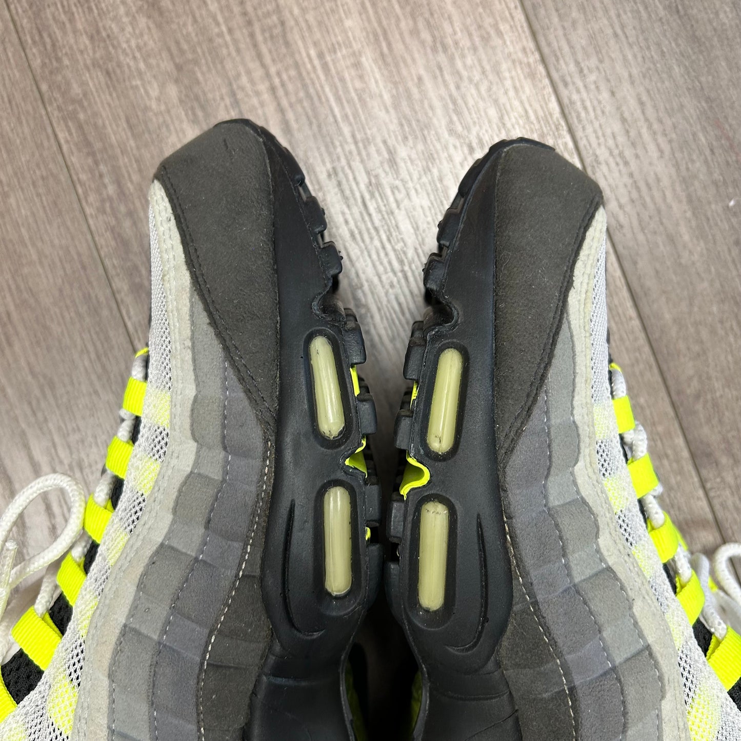 Vintage 2005 Nike Air Max 95 OG Neon Size 10.5 Used With Box 313111-071 Vietnam Wear At Your Own Risk