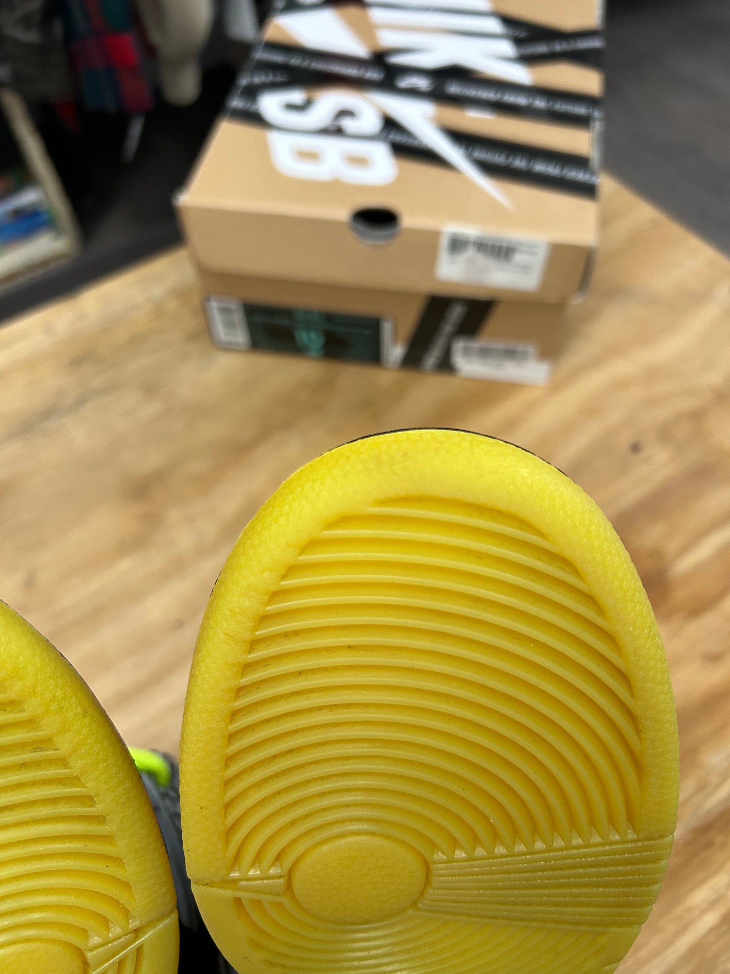 2013 Nike SB Dunk Low DJ Clark Kent Premium QS Primitive 112 Lightly Used With Box Size 10