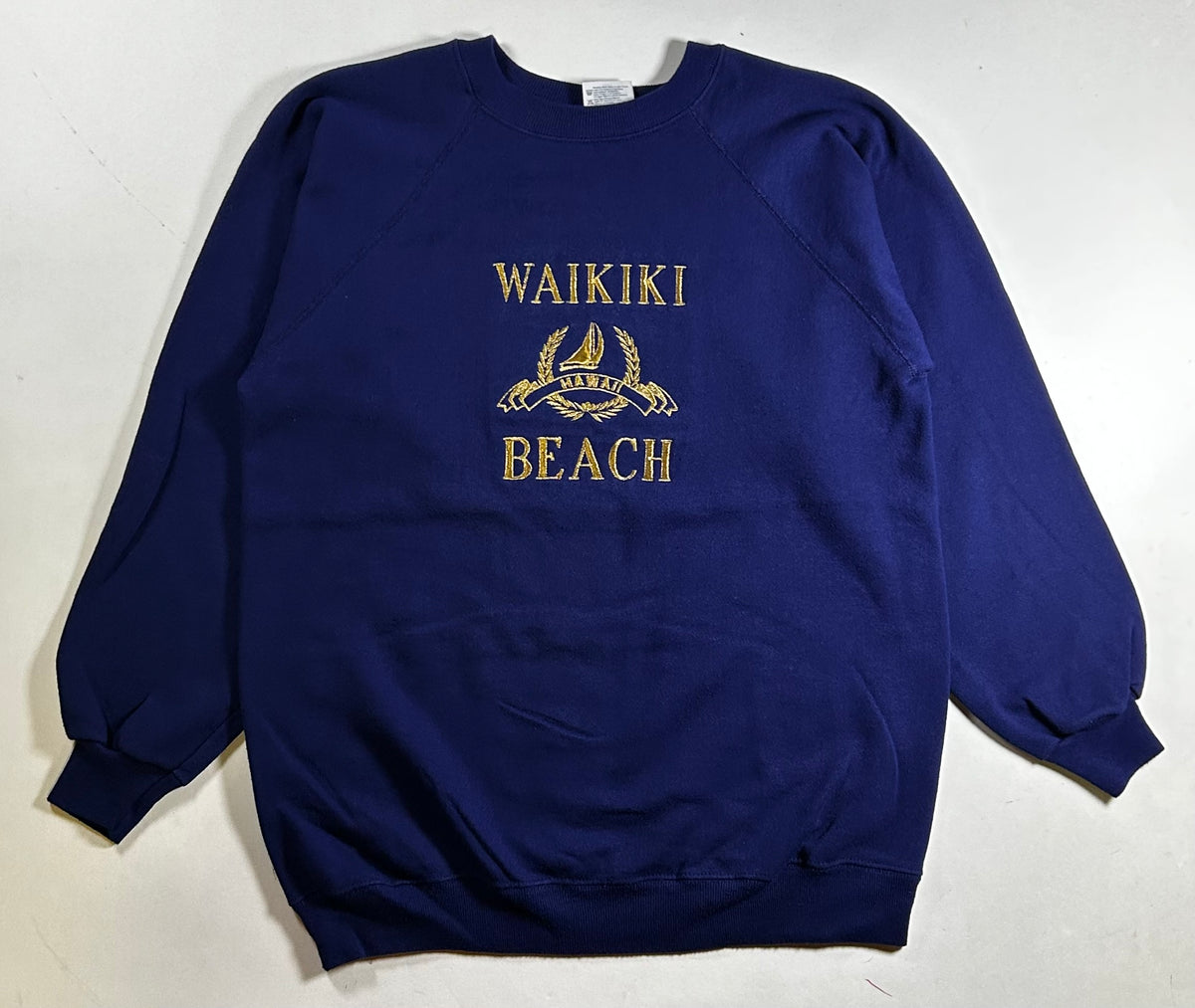 Vintage Waikiki Beach Hawaii Embroidered Graphic Raglan Crewneck  Sweatshirt 90s Hanes M/L 22x28.5 Inches