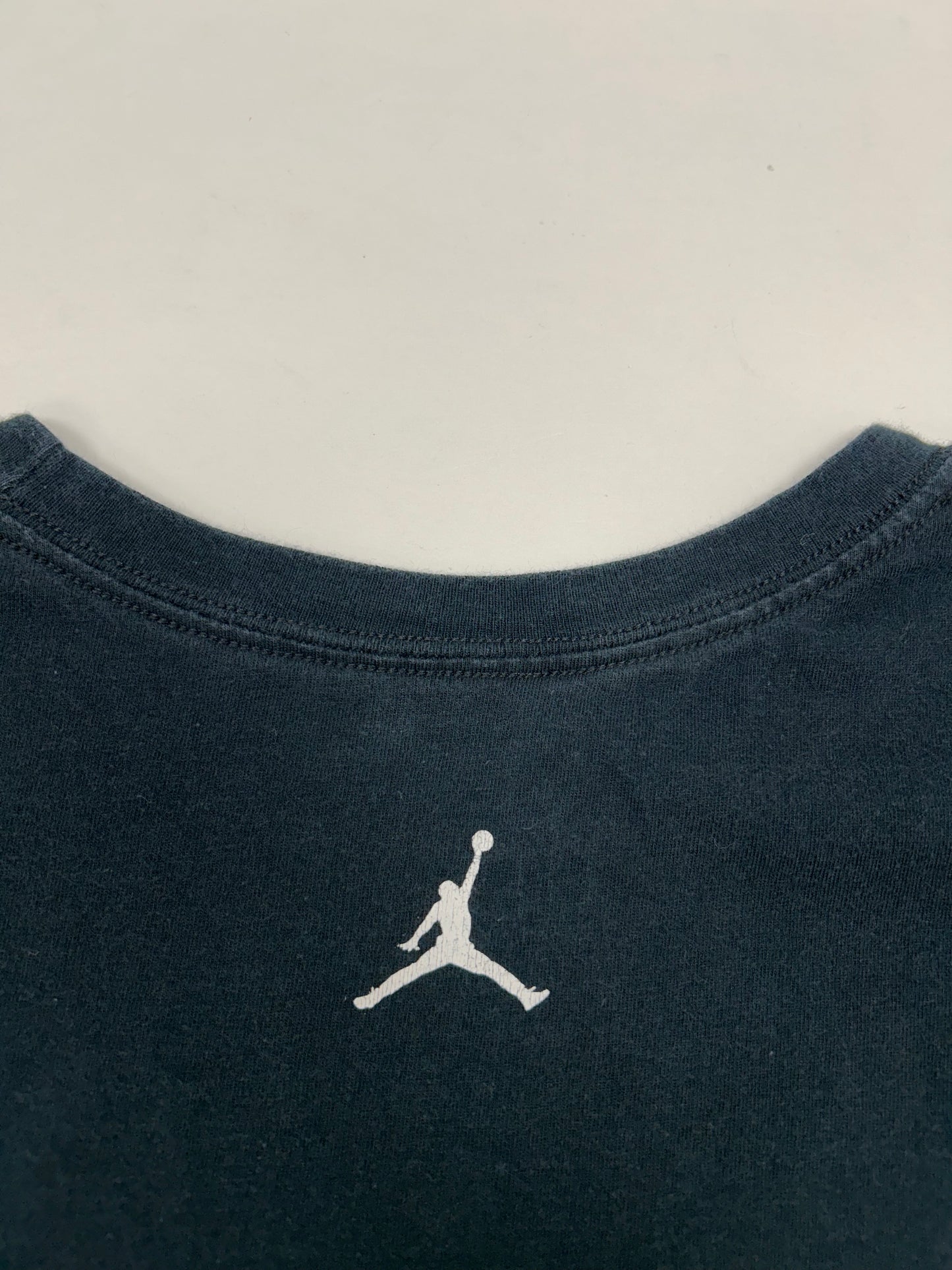 Jordan Brand RE2SPECT Derek Jeter New York Yankees MLB Tee XL 24x29.5 Inches Fading