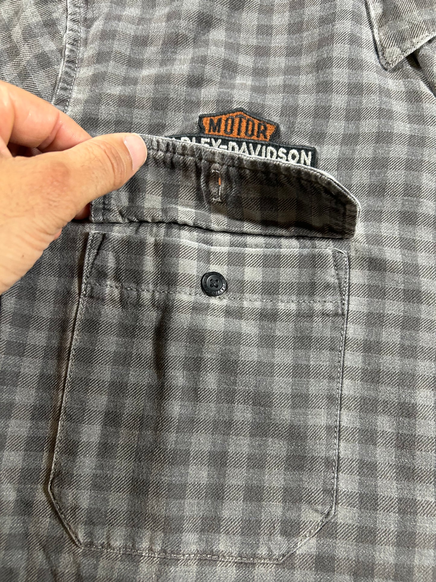 Harley-Davidson Motorcycles Mens Gray Plaid Button-Up Short Sleeve Shirt Size XL 24.5x32 Inches