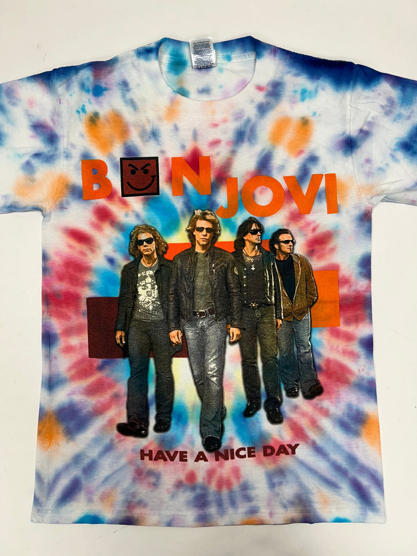 Vintage 2005-2006 Bon Jovi Have A Nice Day Tour Music Parking Lot Long Sleeve Tie-Dye Tee Small 19x26.75 Inches