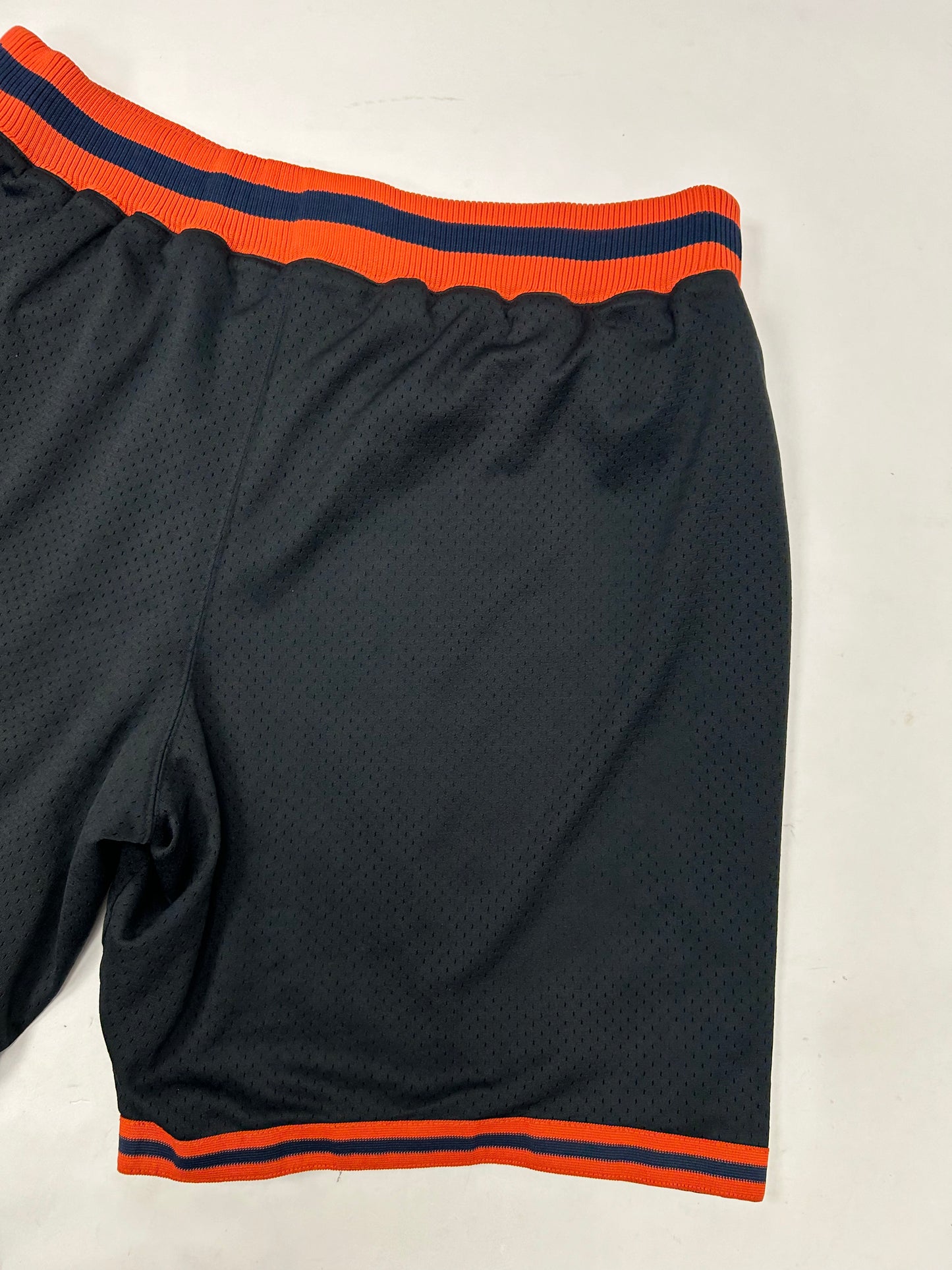 Vintage Nike Team New York Knicks Shorts 1978 Throwback Rewind Mens XL 20x22.25 Big Fit Elastic & Drawstrings Works 90s