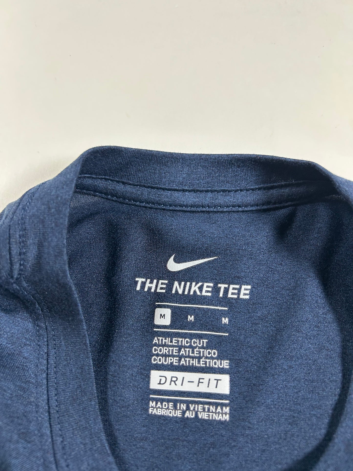 Nike Dri-Fit Team USA Shield Logo Tee Medium 20.25x27.5 Inches Navy