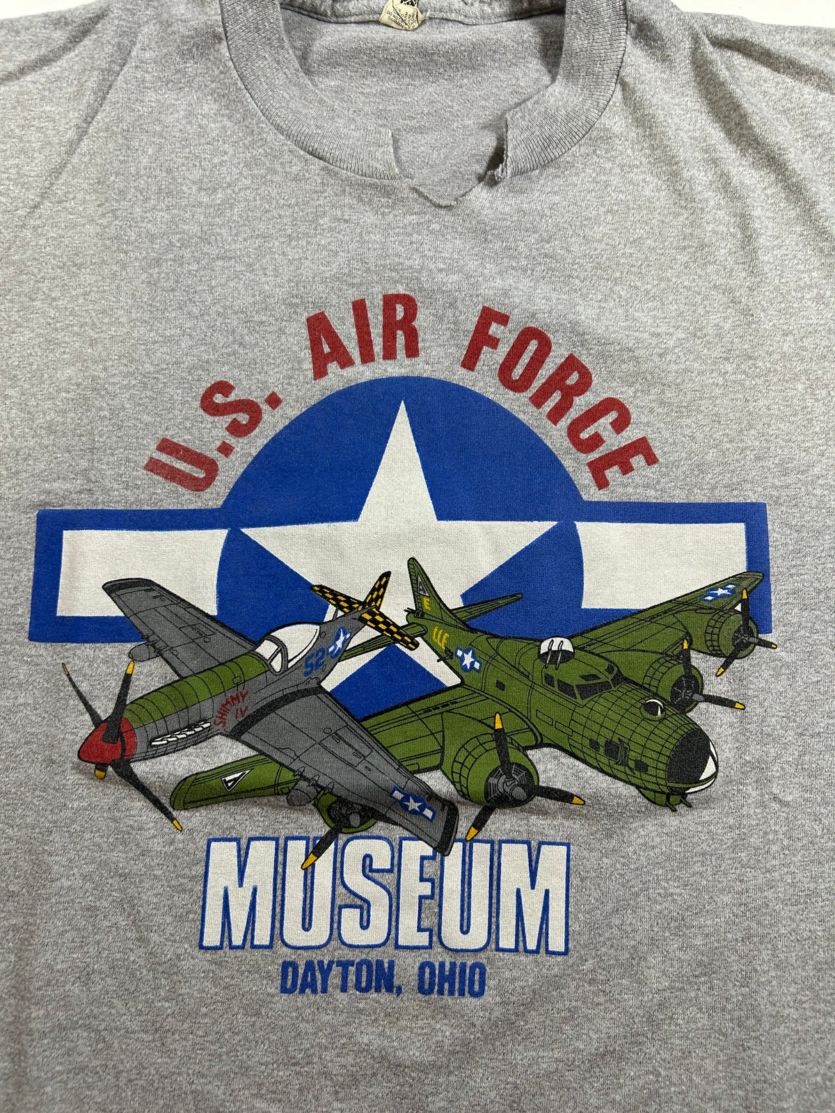 Vintage U.S. Air Force Museum Dayton, Ohio Tee V-Neck Cut Large Fit 21.75x27.25 Inches