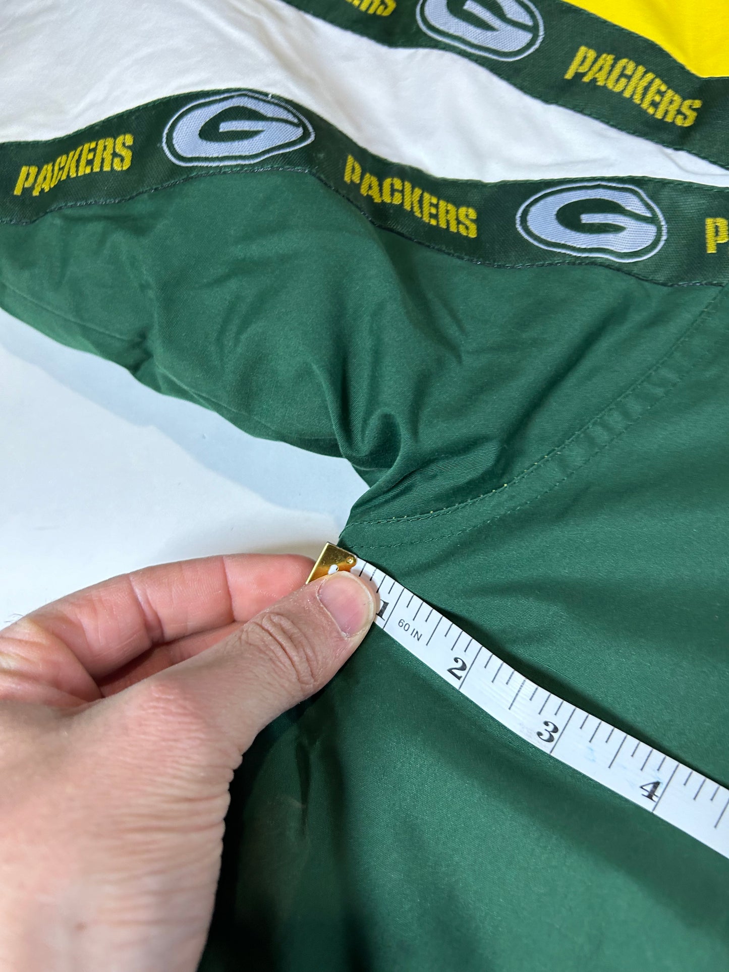 Vintage 90s Pro Player By Daniel Young Green Bay Packers NFL Zip Up Puffer Jacket Large 27.5x28 Inches As Is Has Wear