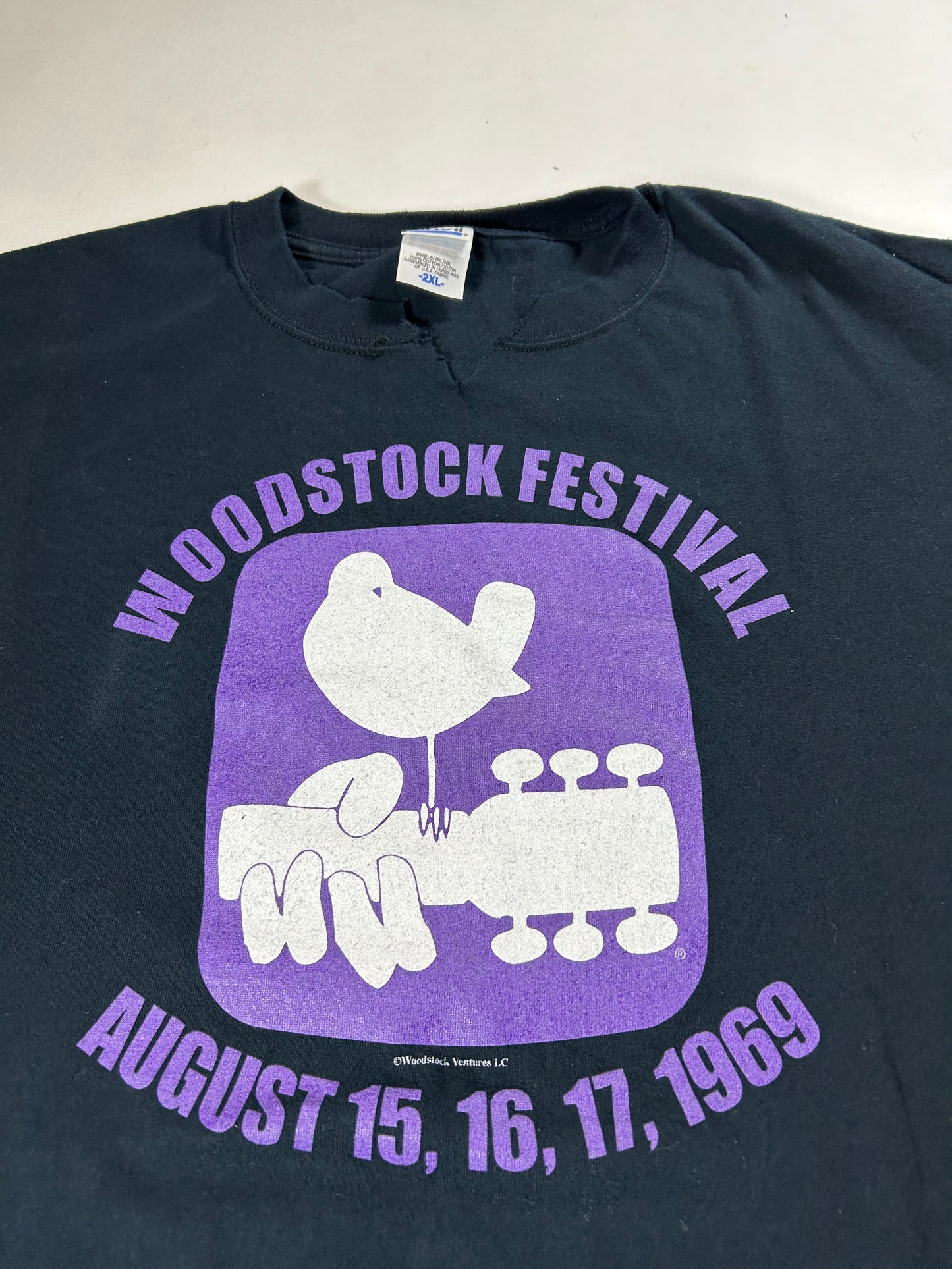 Vintage 2000s Woodstock Festival 3 Days Of Peace & Music August 15,16,17, 1969 Graphic Tee V-Neck Cut As Is 2XL 25x31.5 Inches Black