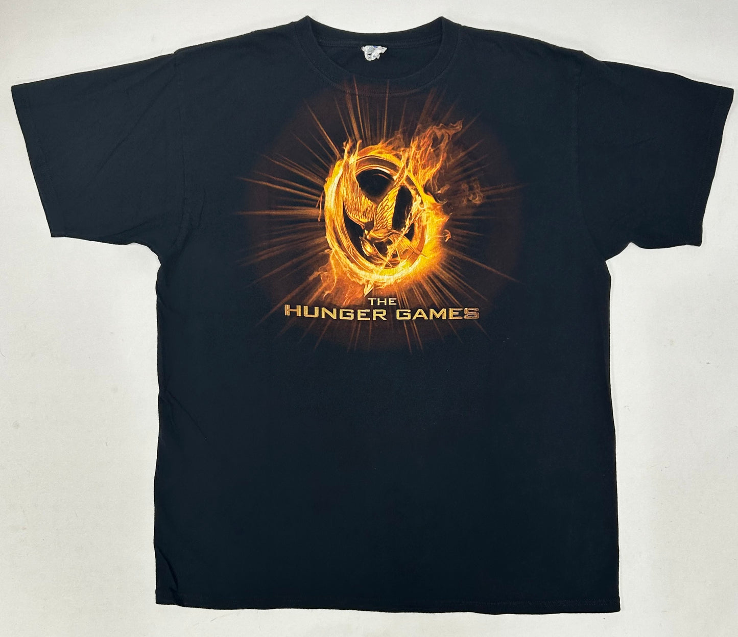 2012 The Hunger Games "May Odds In Your Favor" Movie Promo Tee Size Large 22x28 Inches