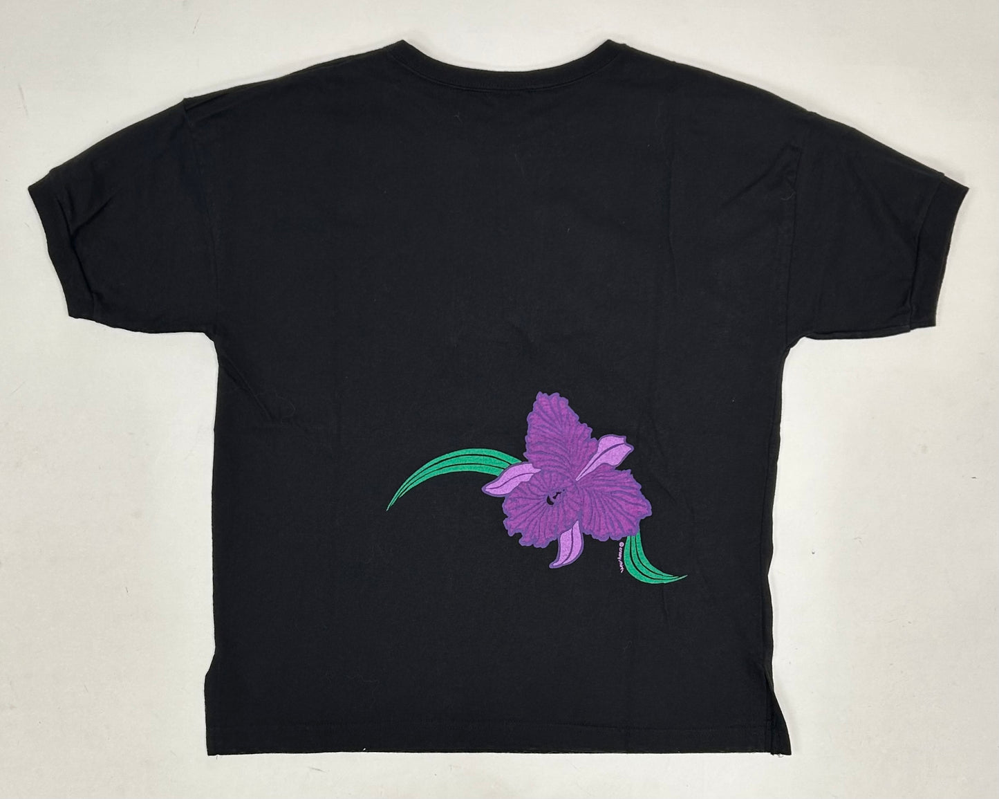 Vintage Crazy Shirts Hawaii T-Shirt Floral Iris Single Stitch Women’s Small 19.25x23.5 Inches USA