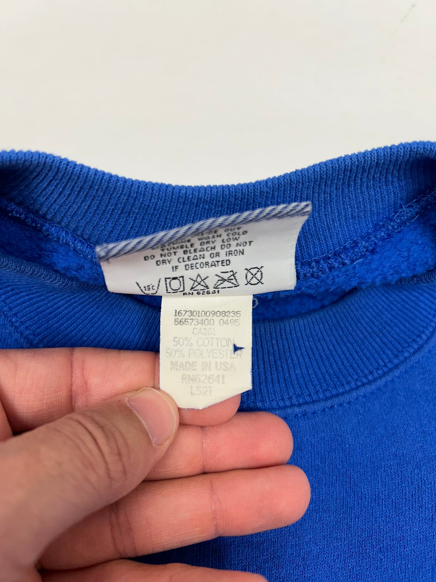 Vintage Lee St. Louis Rams NFL Crewneck Has Paint & Marks As Is Large/Medium 24.5x27.75 Inches