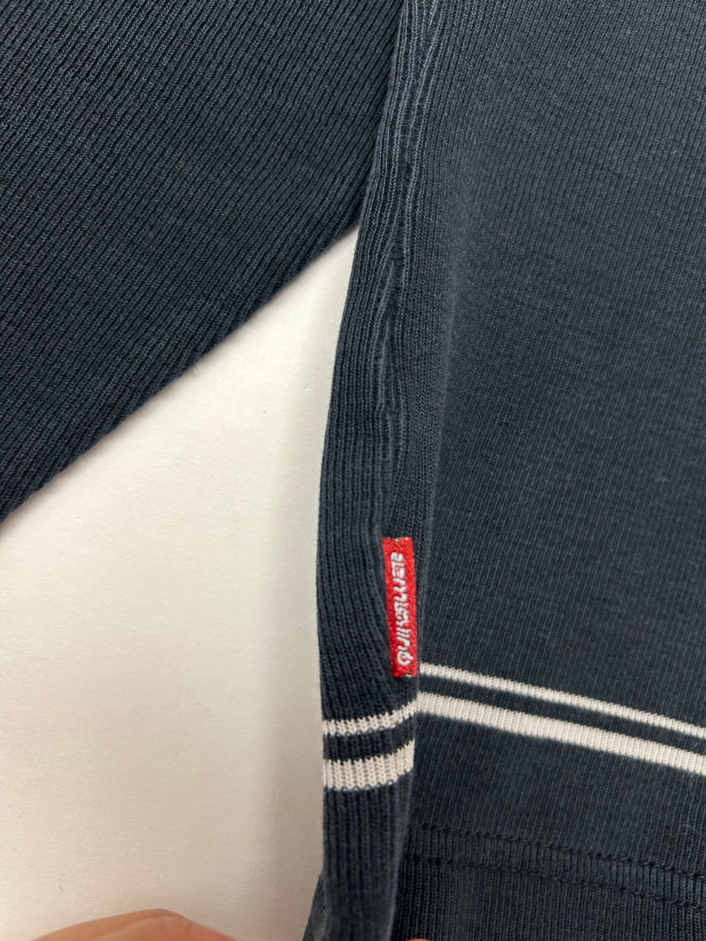 Vintage Quiksilver Thermal Long Sleeve Shirt Medium/Large Fit 24.25x27.5 Inches