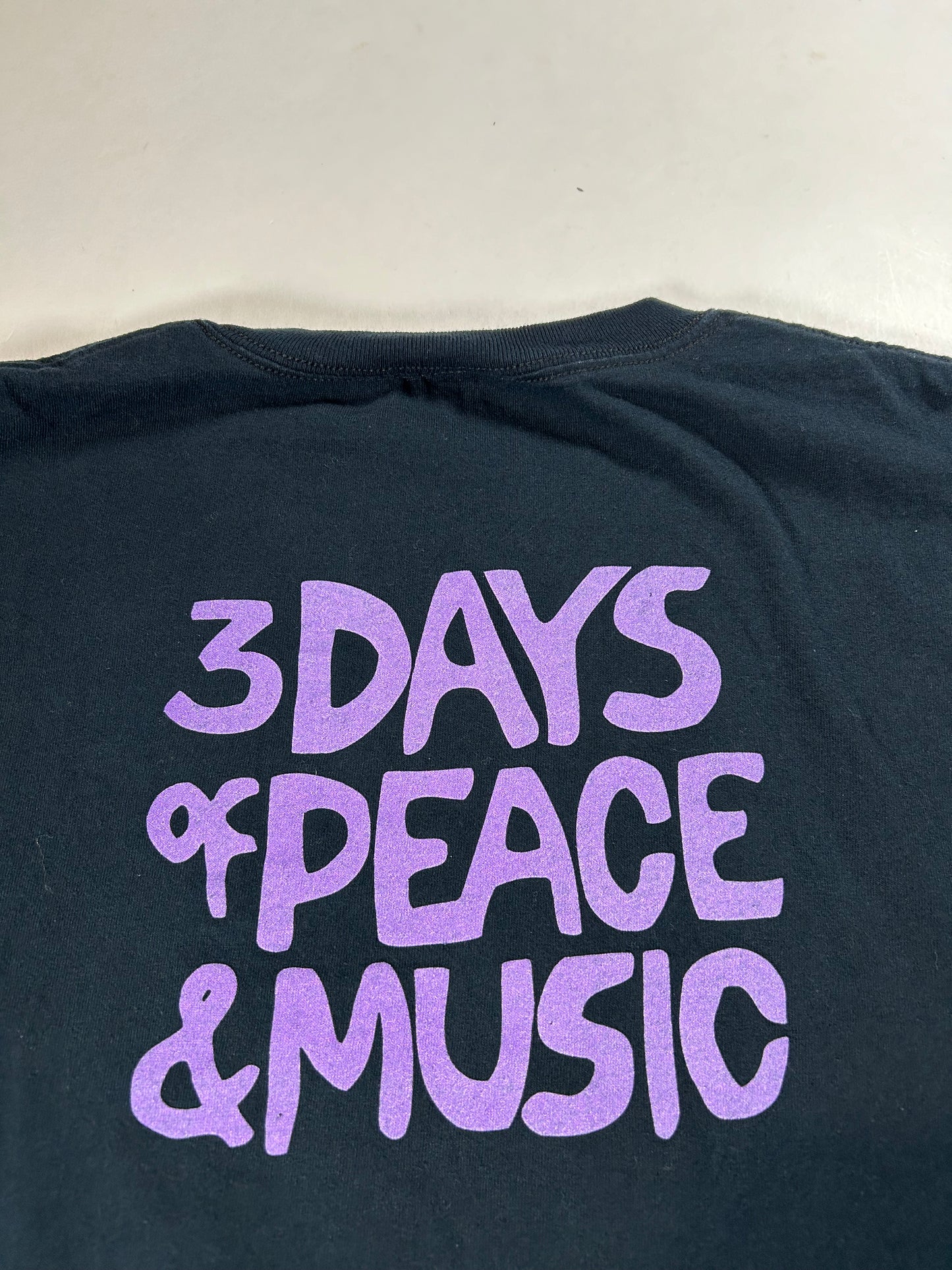 Vintage 2000s Woodstock Festival 3 Days Of Peace & Music August 15,16,17, 1969 Graphic Tee V-Neck Cut As Is 2XL 25x31.5 Inches Black