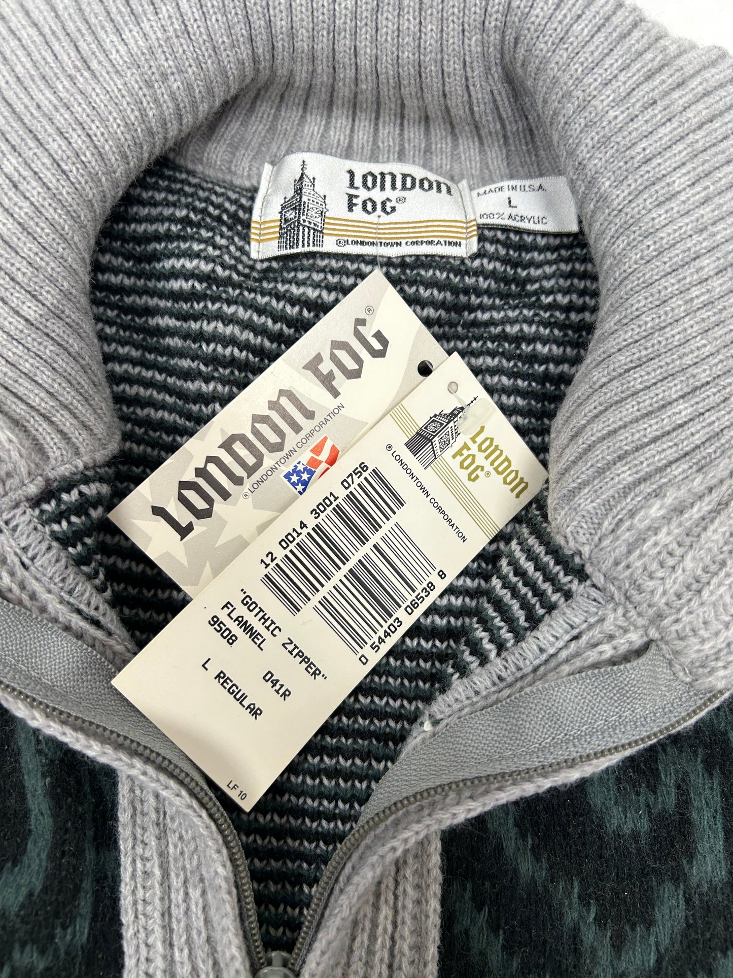 Vintage London Fog Sweater Gothic Zipper Sweater 100% Acrylic Full Zip USA Large 23.5x29 Inches