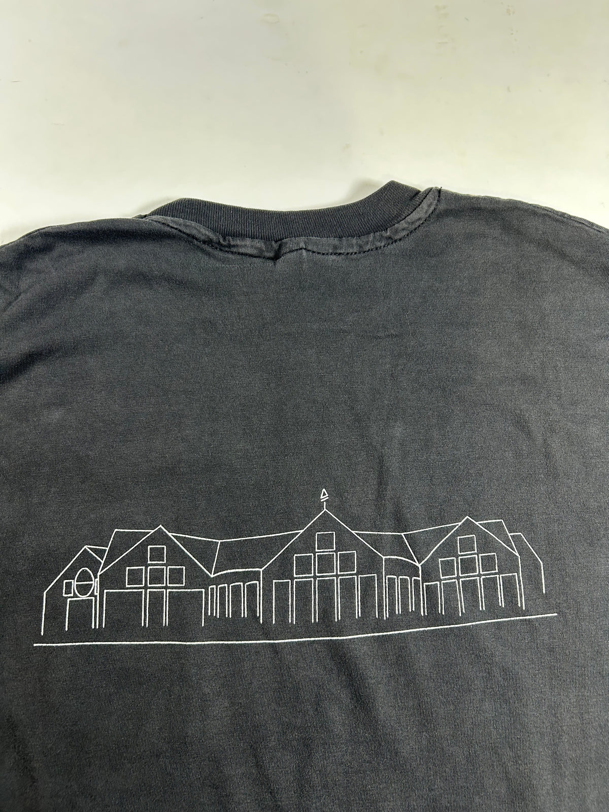 Vintage The Tows The Vineyard September 92 Pocket Tee XL 24x31.5 Inches Hanes Beefy-T