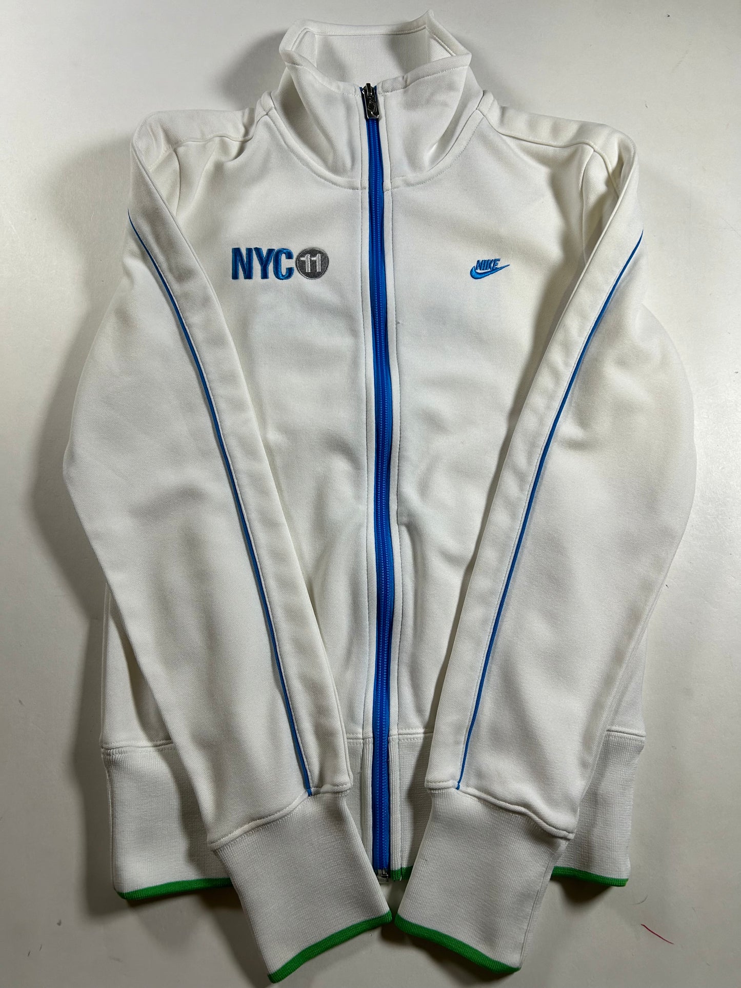 Nike NYC Tennis Flushing Meadows 2011 Full Zip Track Jacket White Small 17x24 Inches