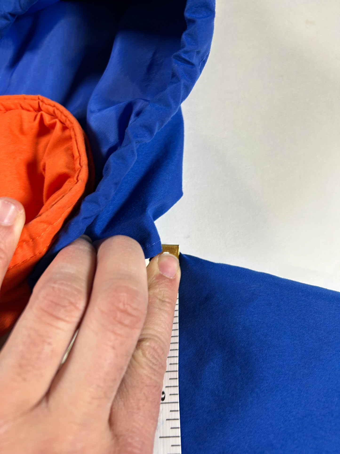 Vintage Starter New York Knicks Puffer Zip Up Packable Hood Jacket NYK XL 29x29.25 Inches As Is Has Stains 90s