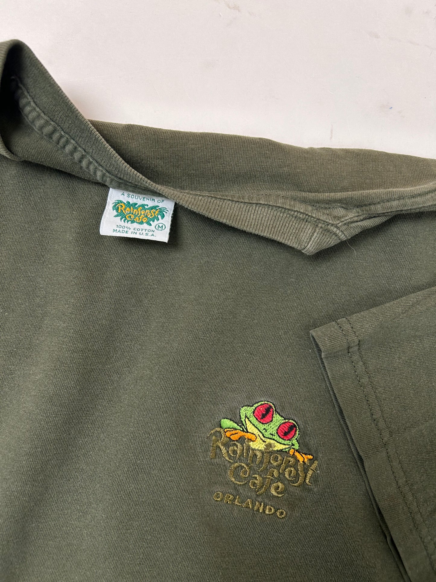 Vintage 90s Rainforest Cafe Chest Embroidered Logo Tee Medium 20x29.25 Faded Green