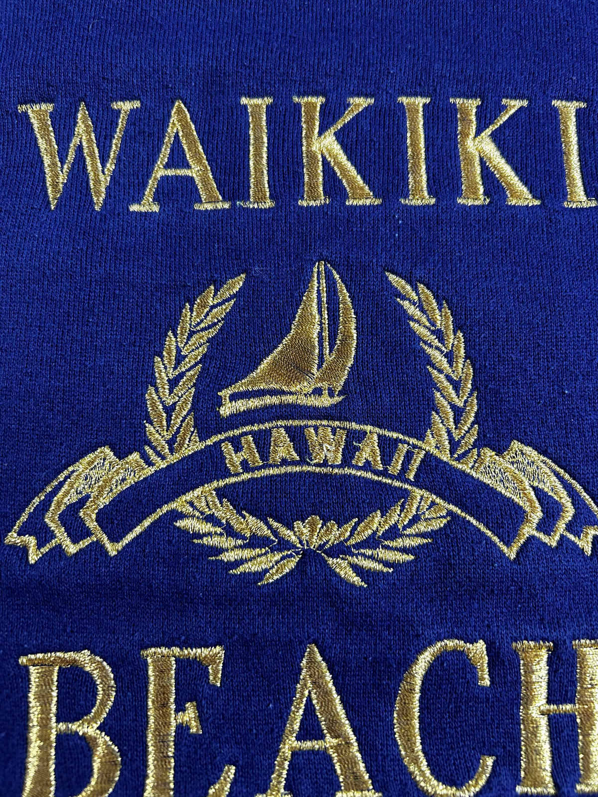 Vintage Waikiki Beach Hawaii Embroidered Graphic Raglan Crewneck  Sweatshirt 90s Hanes M/L 22x28.5 Inches