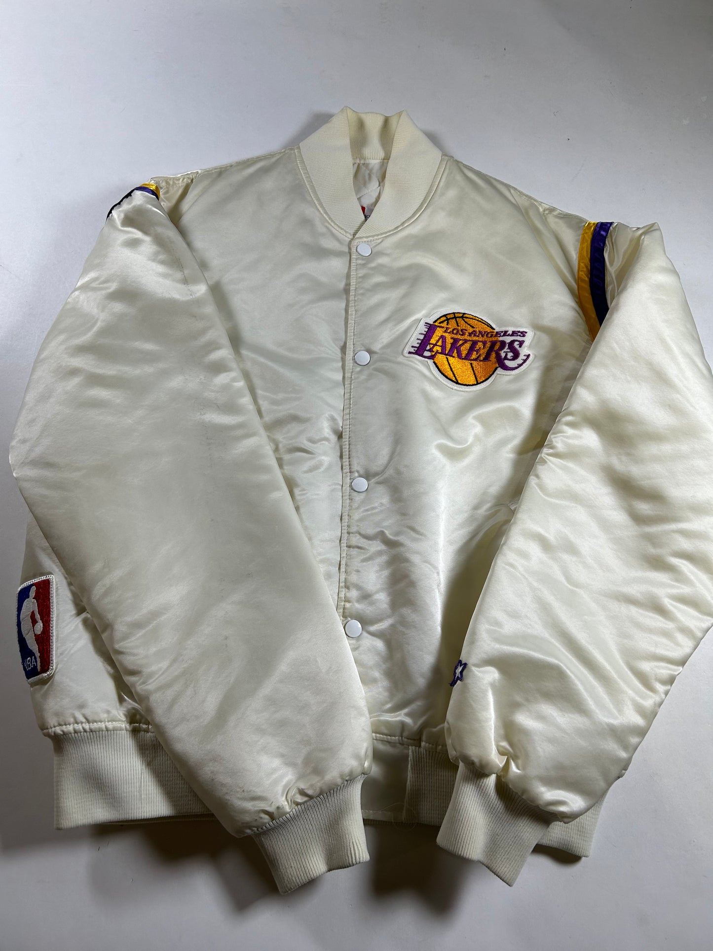 Vintage Starter Los Angeles Lakers Satin Jacket NBA 80s 90s XL/Large 26.5x/27.5 Inches