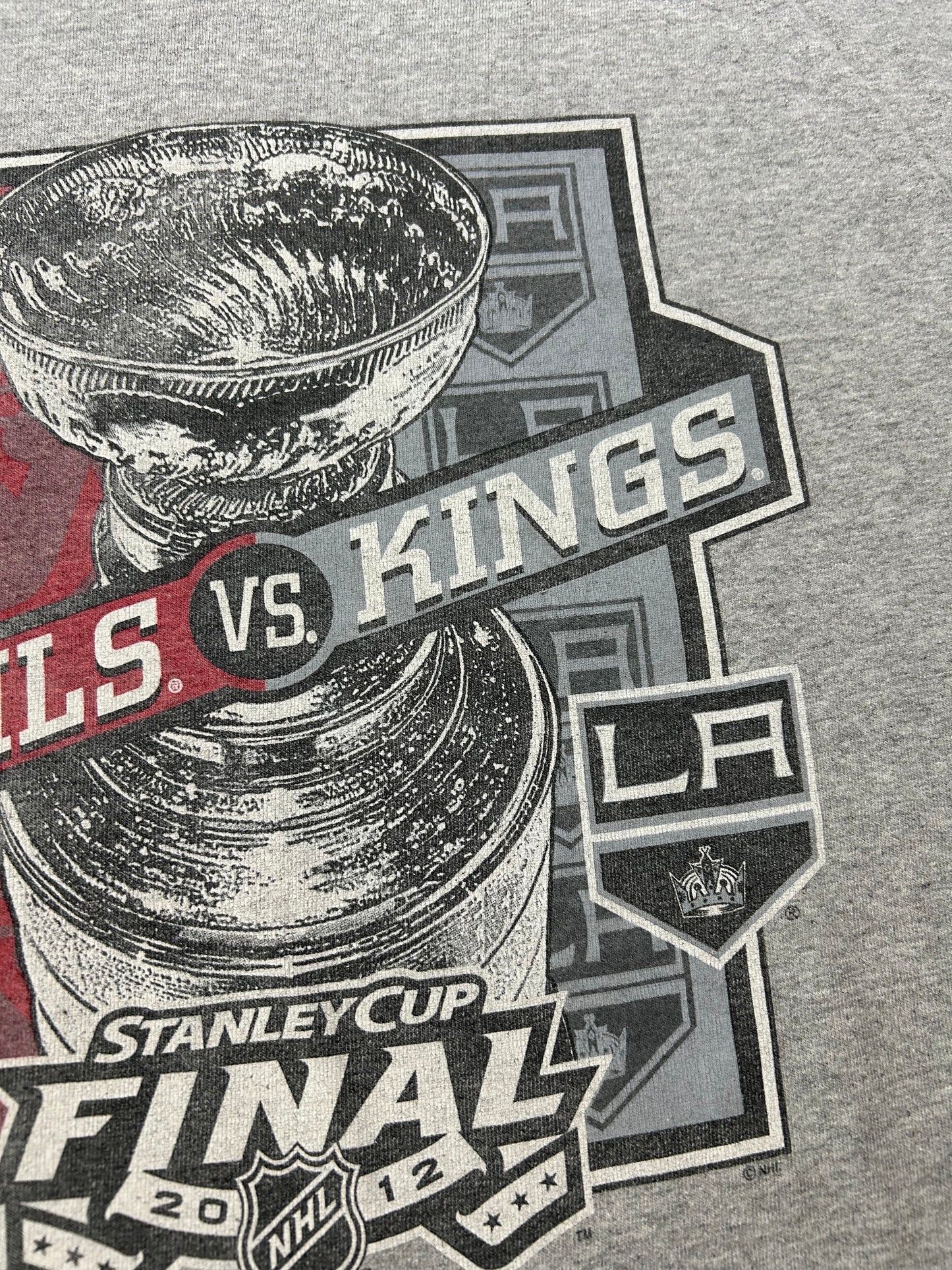 Majestic 2012 NHL Stanley Cup Matchup New Jersey Devils Vs. Los Angeles Kings Tee XL 23x29.25 Inches As Is