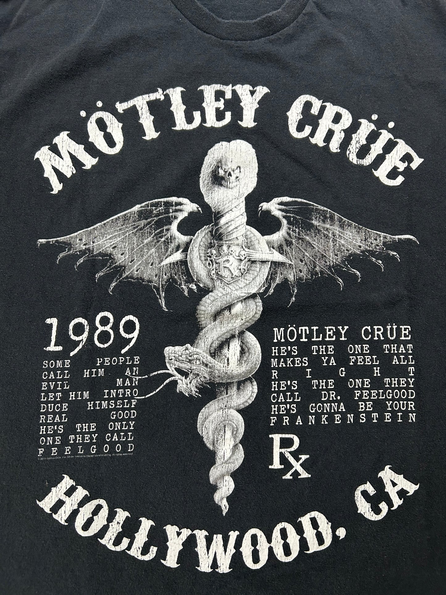 Motley Crue Hollywood, CA 1989 Band Tee 2013 Graphic Tee Large 21.25x28 Inches Black
