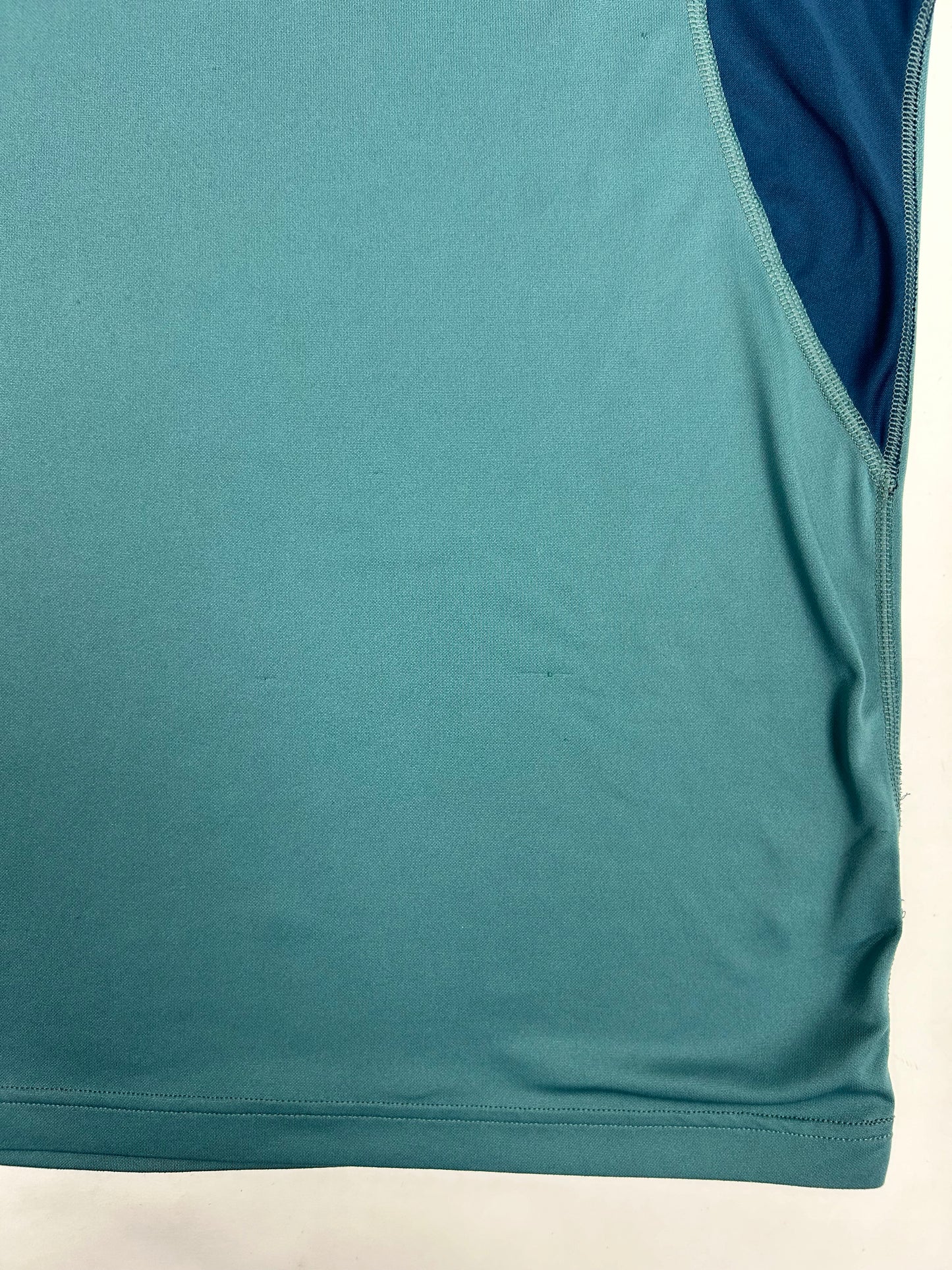 Nike ACG Base Layer 1 All Conditions Gear Vintage Large 22x29.5 Inches Blue