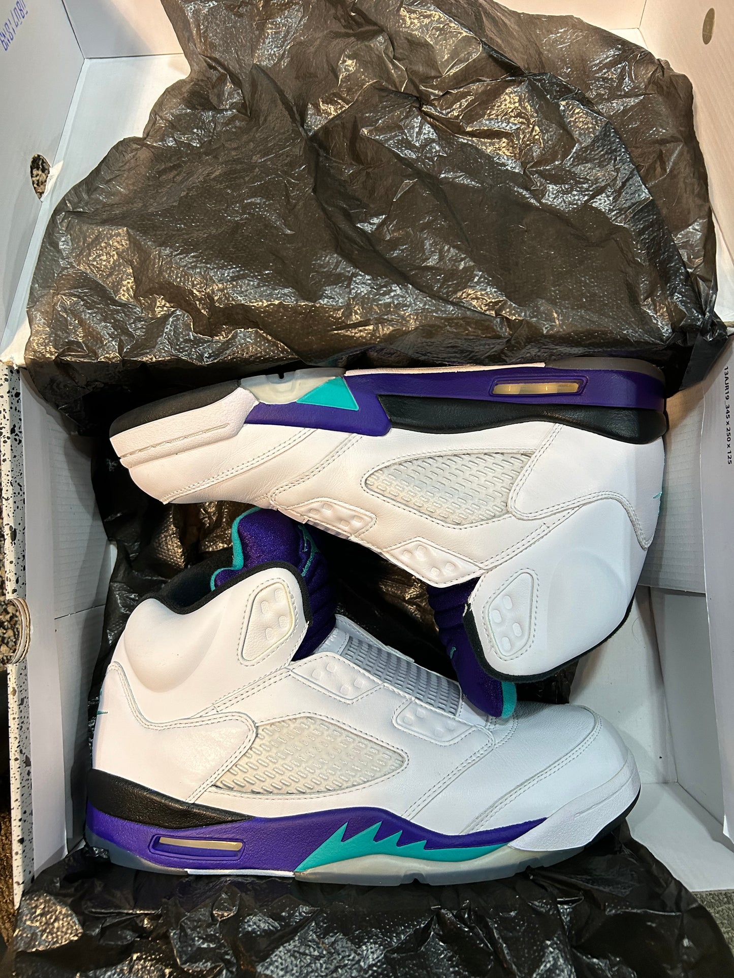 2018 Nike Air Jordan Retro 5 Grape Fresh Prince NRG Size 10 Very Will Smith Worn Twice Great Condition