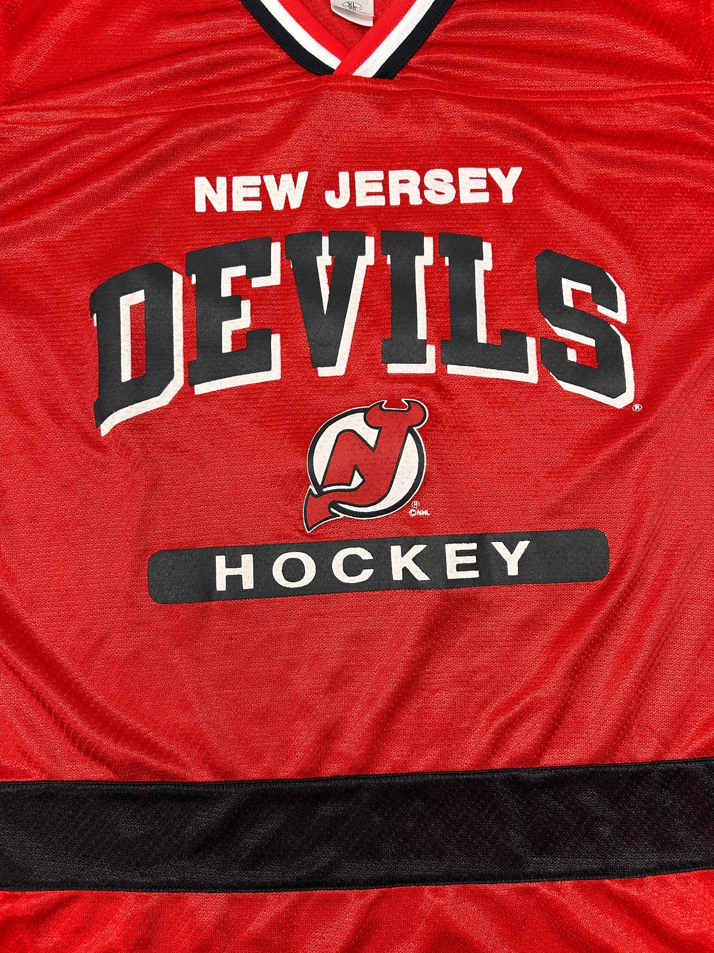 Vintage MightyMac Sports New Jersey Devils Jersey Style Shirt Tagged Youth XL Fits Adult Small 21.5x27 Inches