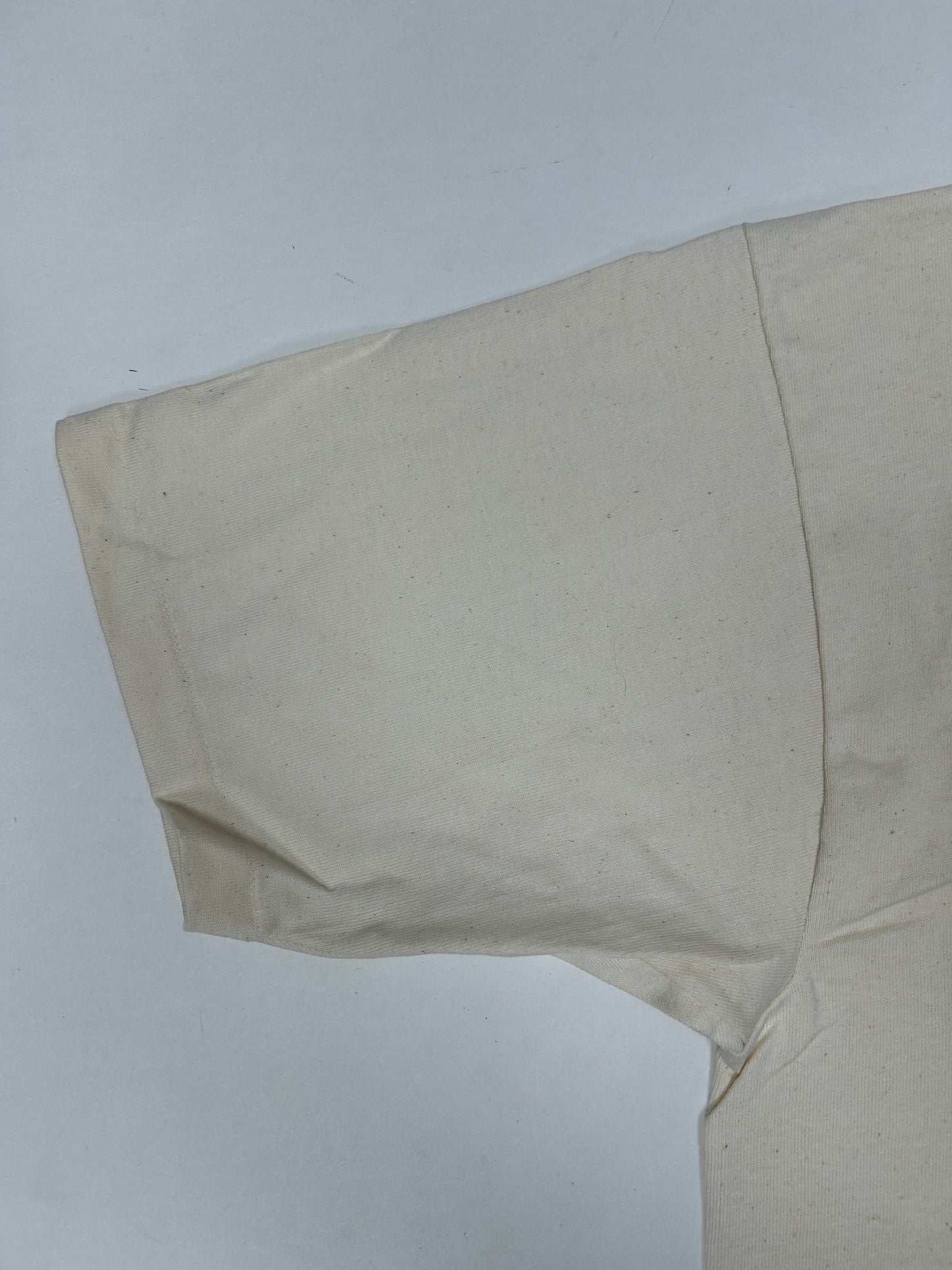 Vintage Dewar’s Scotch Alcohol Company Promo Shirt XL 25.25x31.5 Inches Tan USA