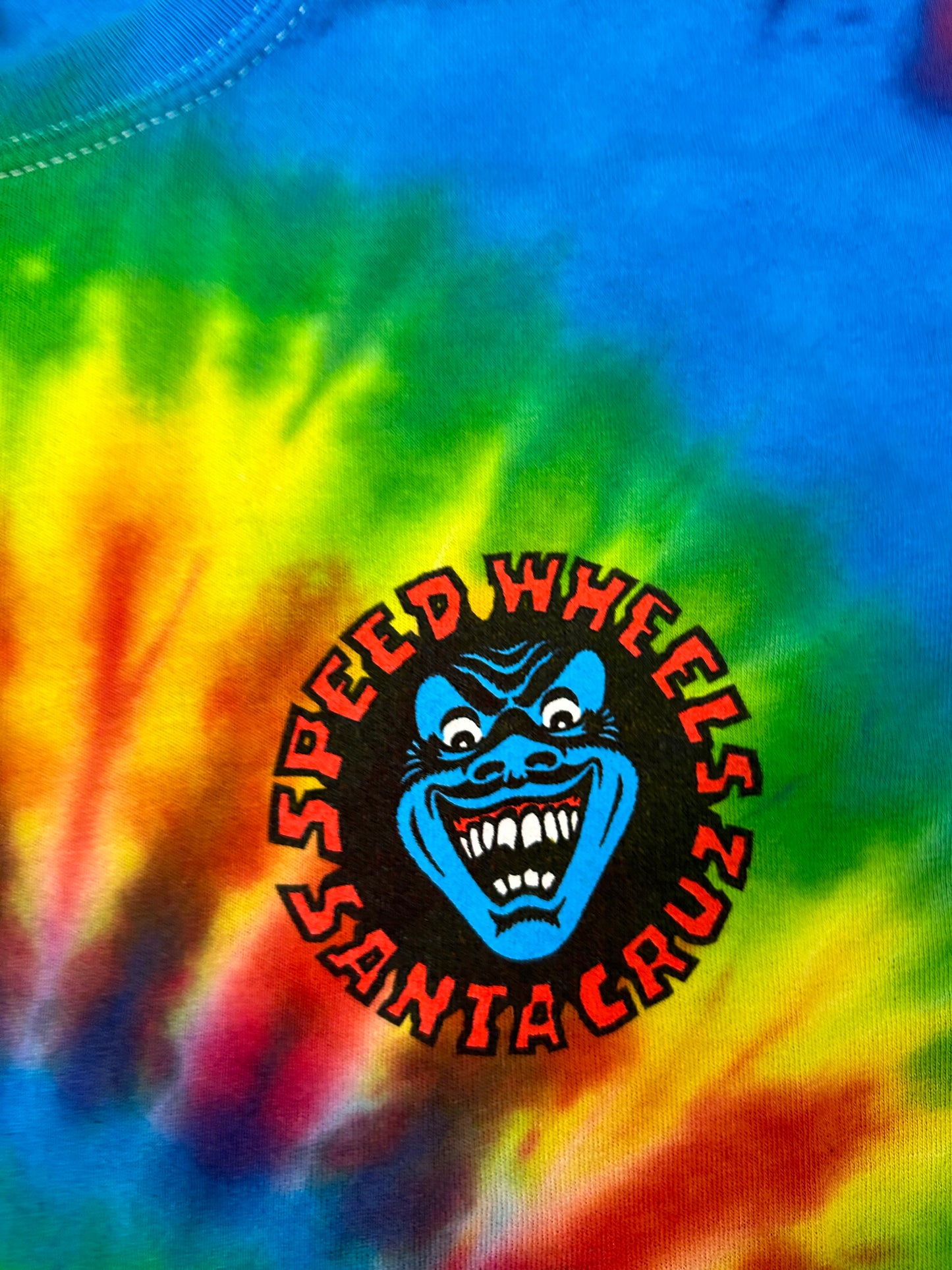 00s Santa Cruz Speed Wheels Tie-Dye Skate Tee Large 21.75x29.75 Inches